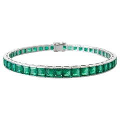 Art Deco Platinum Emerald Bracelet circa 20.00 Carats Vintage 1920s Art Deco Platinum Emerald Bracelet circa 20.00 Carats Antique 1920s