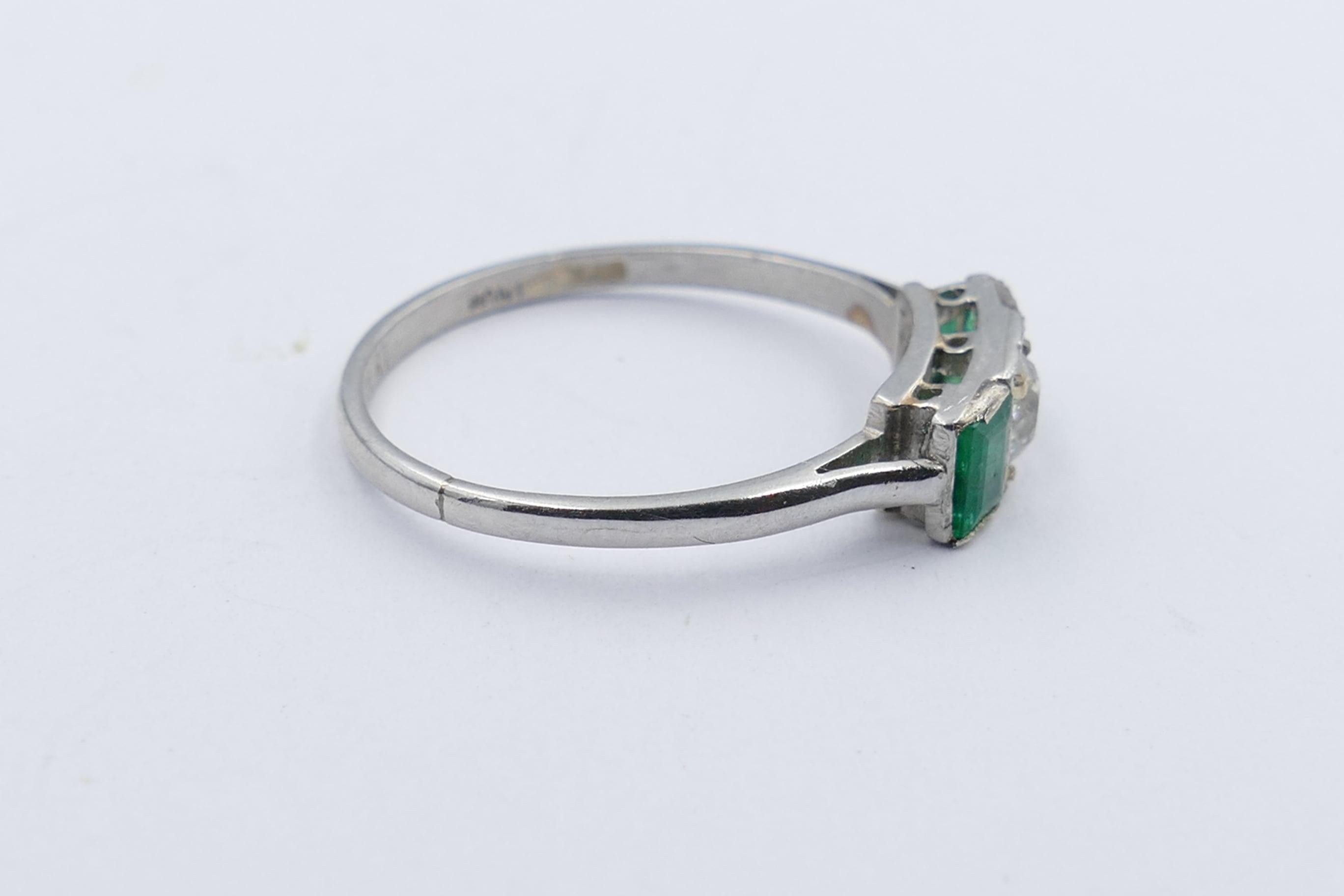 Mixed Cut Art Deco Platinum Emerald and Diamond Band Ring For Sale