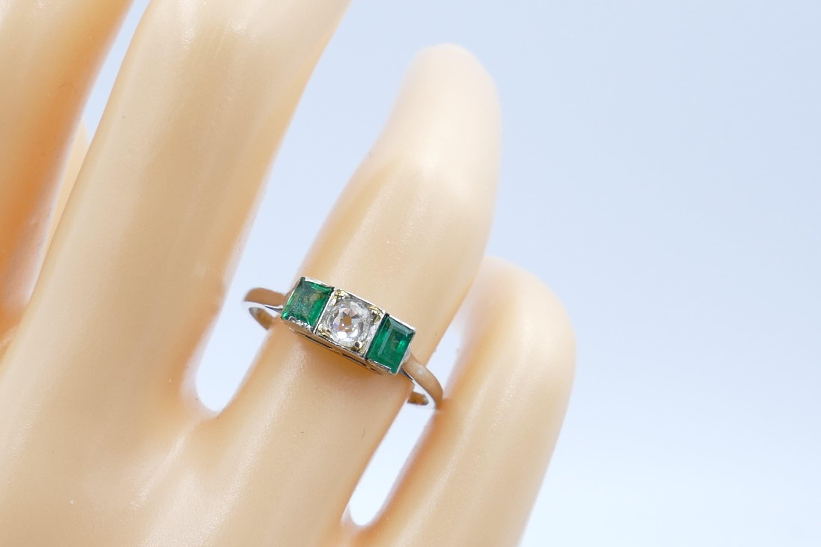 Art Deco Platinum Emerald and Diamond Band Ring For Sale 1