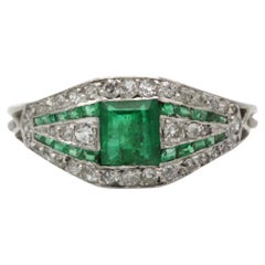 Art Deco Platinum Emerald & Diamond Ring (c. 1910–1920)