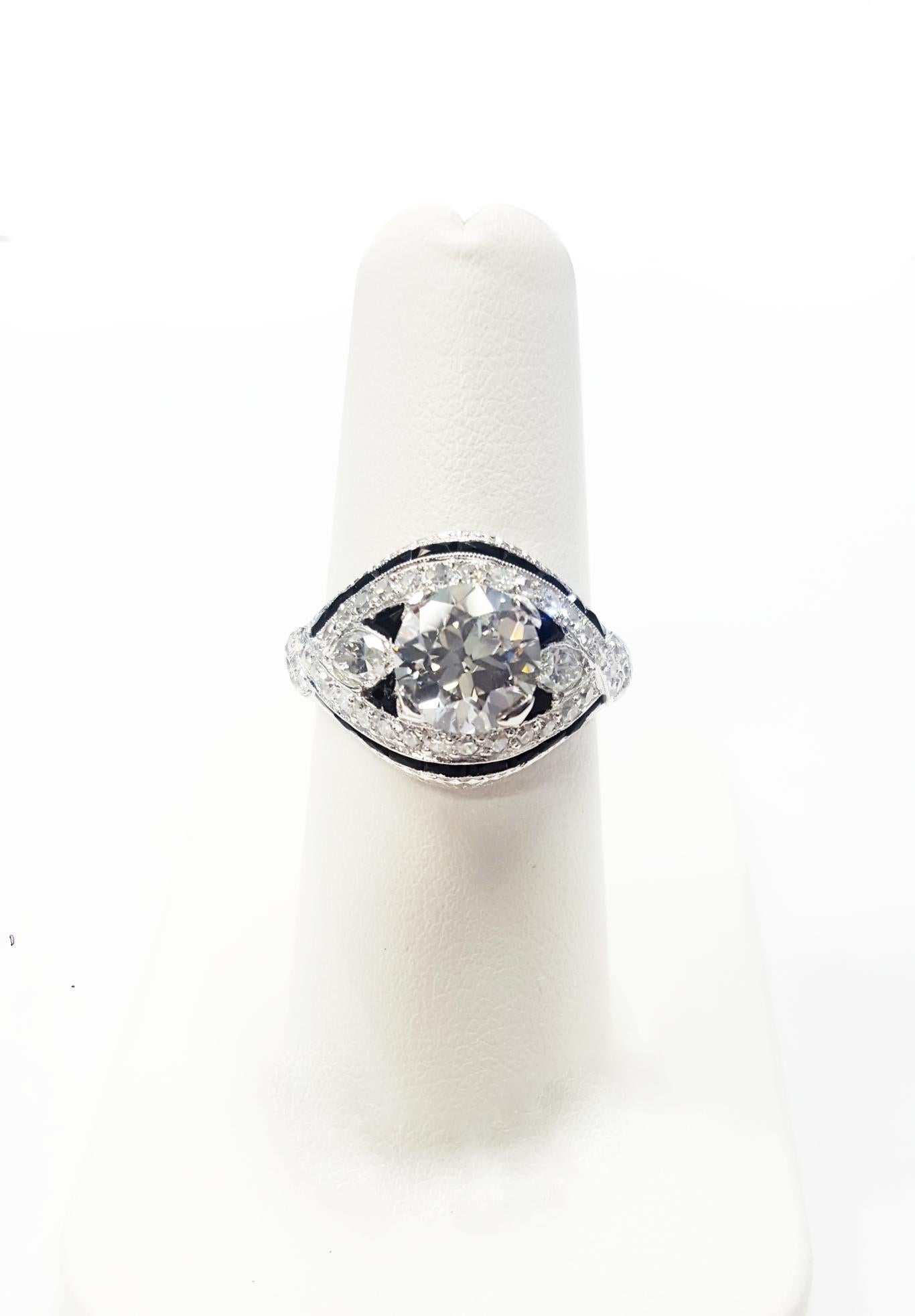 Art Deco Platinum Engagement Ring In Excellent Condition In Lake Forest, IL