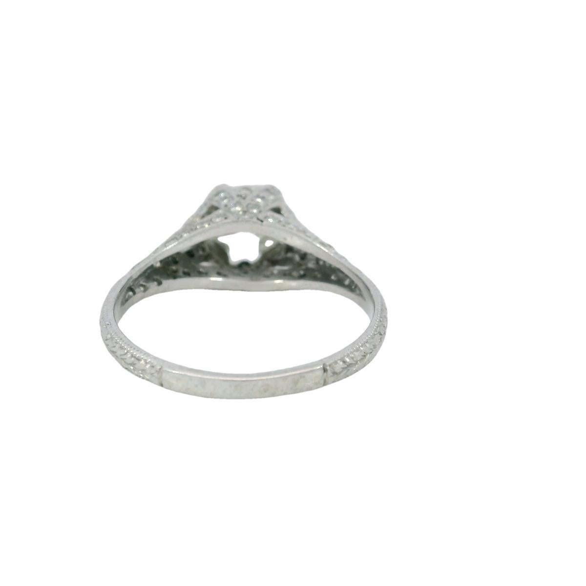 Donna Anello impilabile di fidanzamento in platino filigranato Art Deco con diamanti ~.82ctw in vendita