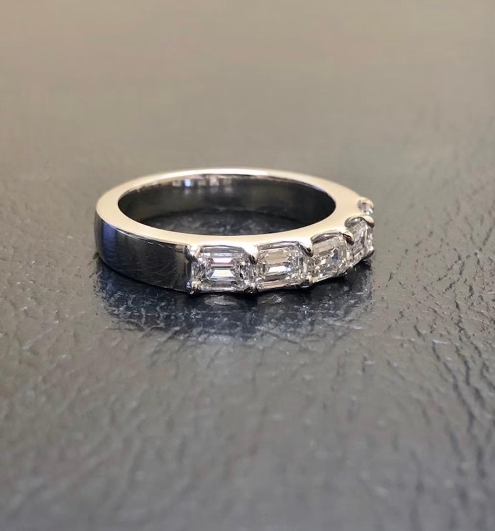 Women's Art Deco Platinum Five Stone 1.50 Carat Emerald Cut Diamond Engagement Band For Sale