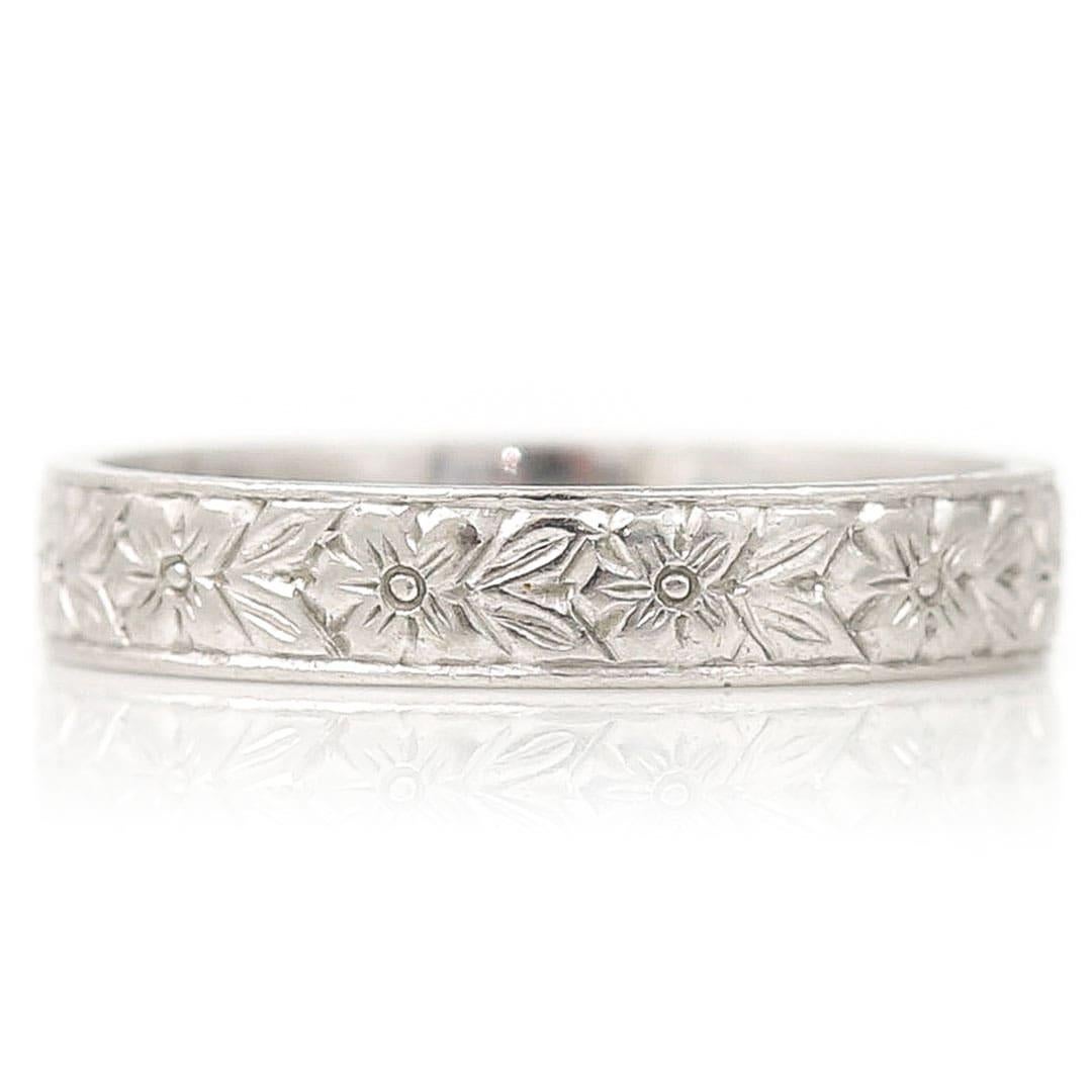 Art Deco Platinum Floral Engraved Band Ring, circa 1930 In Good Condition In Lancashire, Oldham