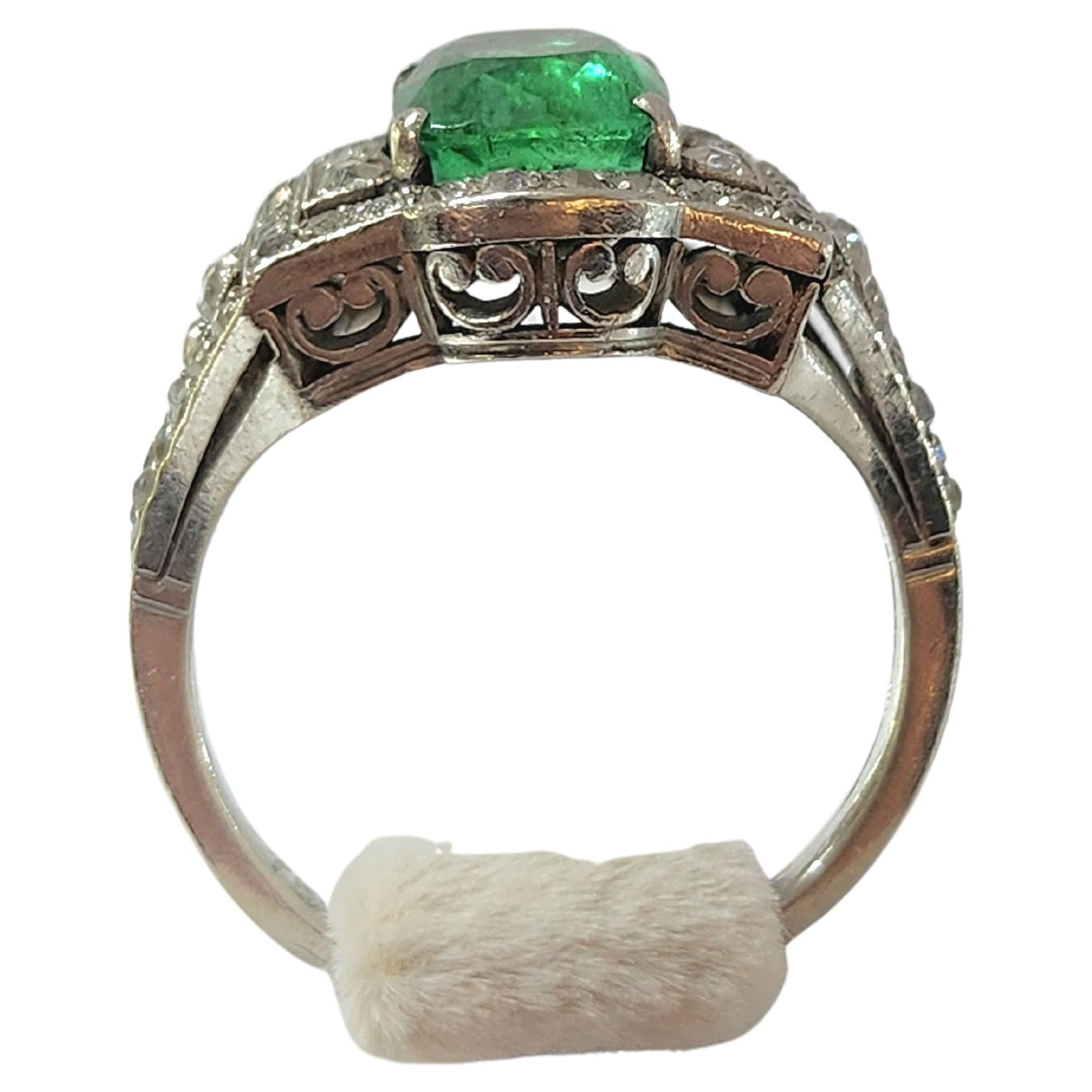 Art Deco Platinum French Emerald and Diamond Ring For Sale 2