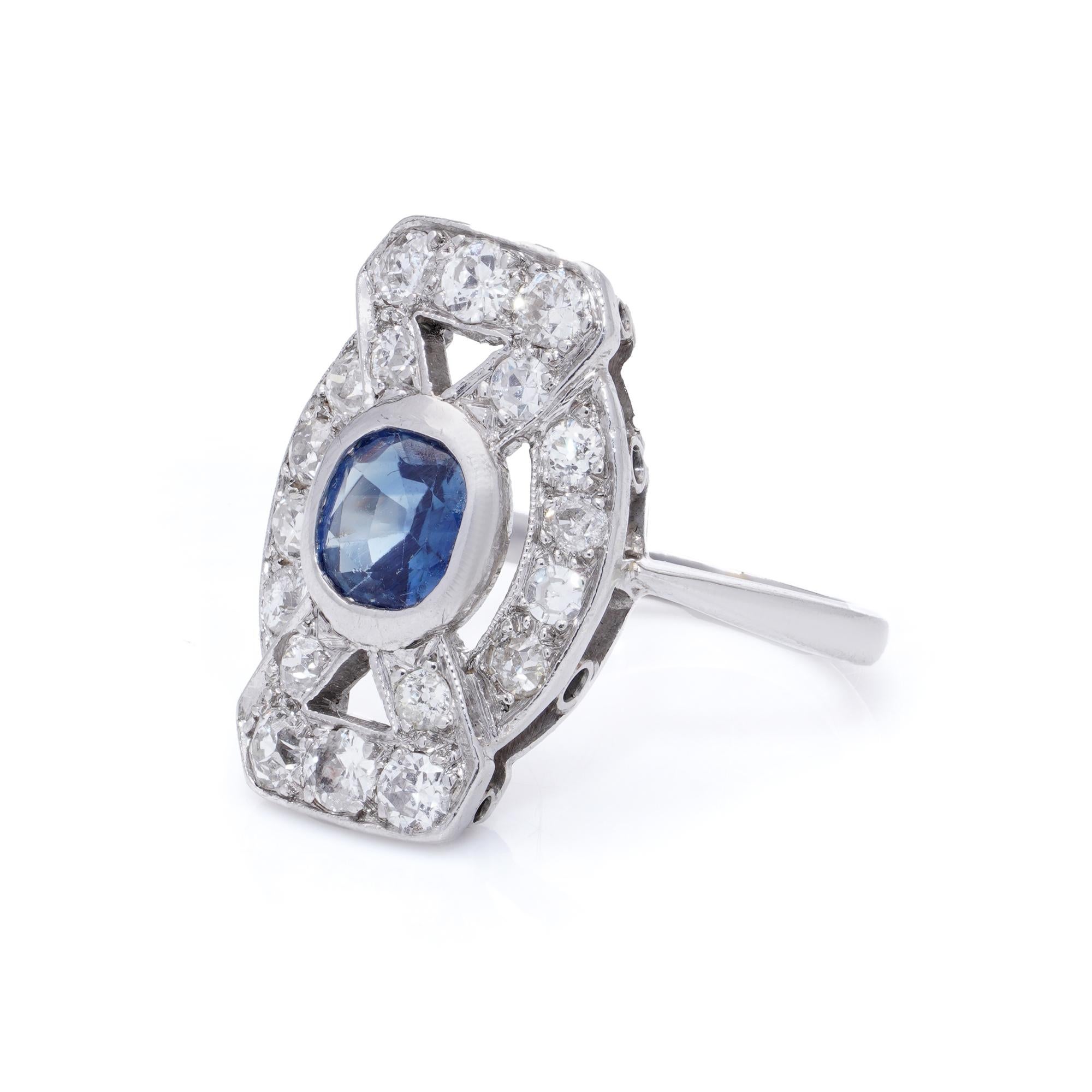 Art Deco Platin Ring mit geometrischem Design, Saphir und Diamant Damen im Angebot