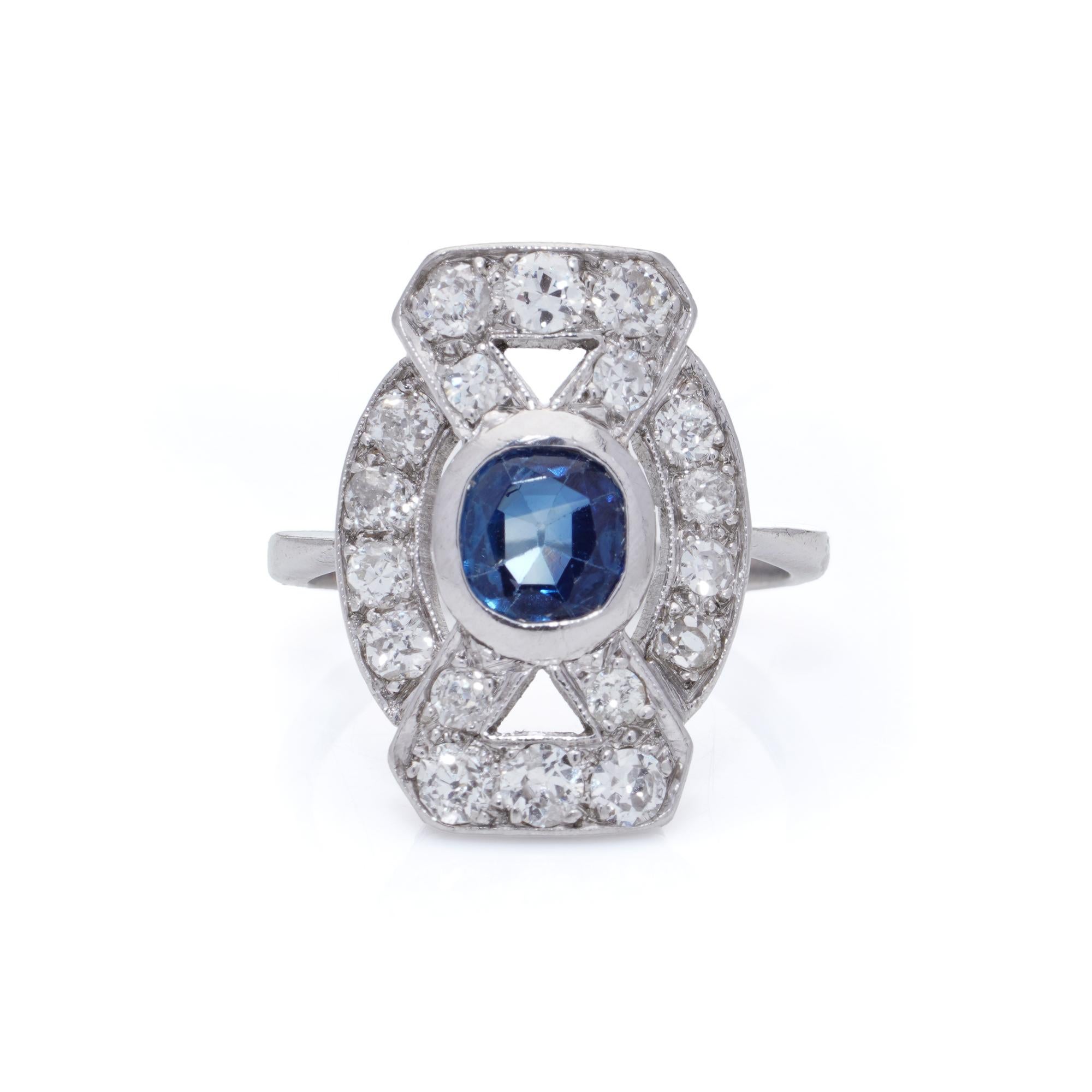 Art Deco Platin Ring mit geometrischem Design, Saphir und Diamant im Angebot 2