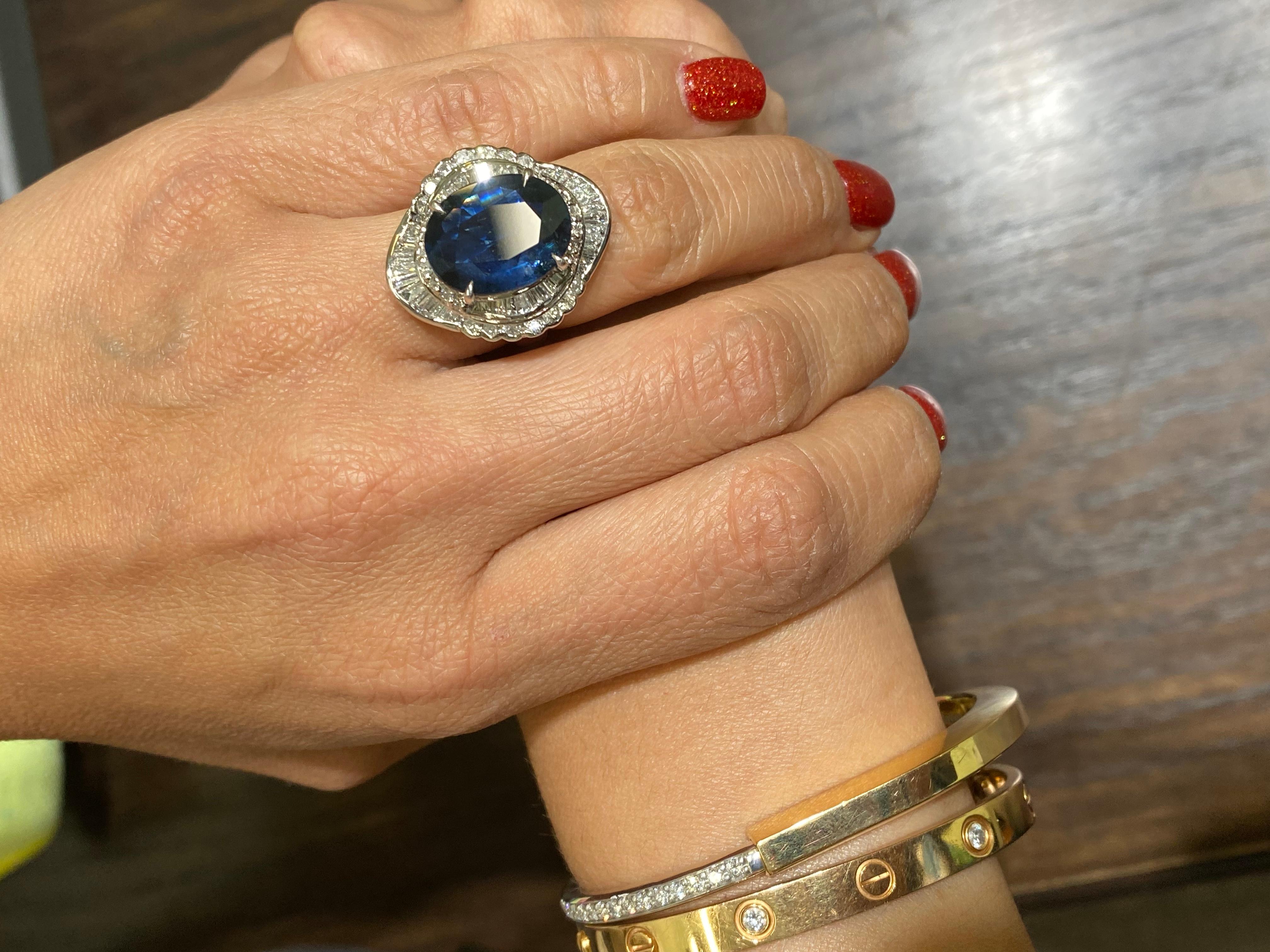 Art Deco Platinum GIA Certified 8.77 Carat Oval Blue Sapphire Ring For Sale 5
