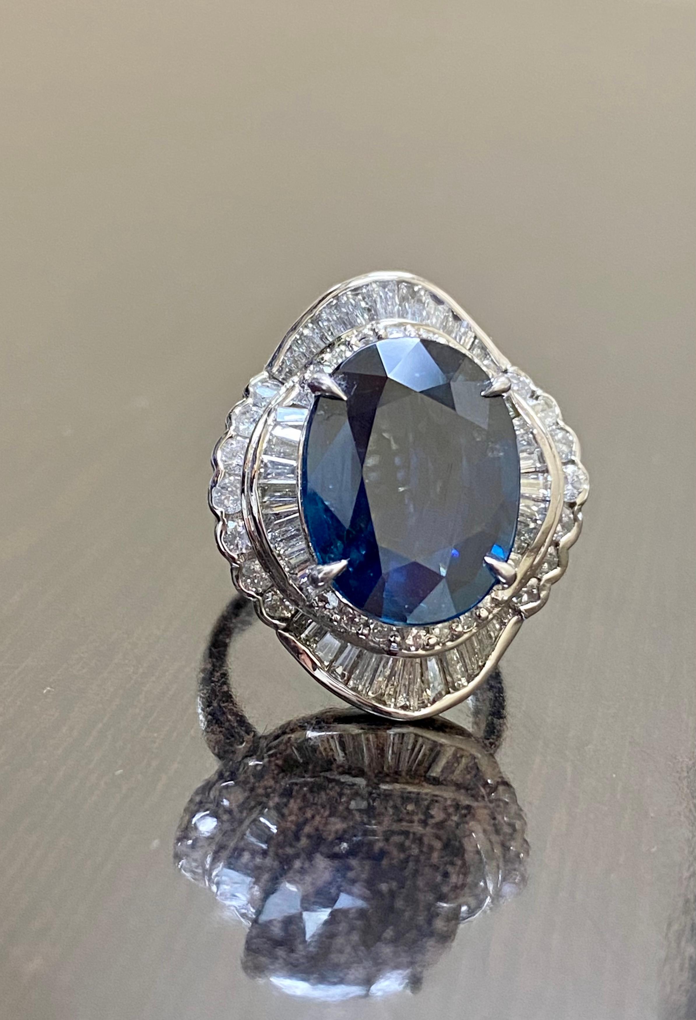 Art Deco Platinum GIA Certified 8.77 Carat Oval Blue Sapphire Ring For Sale 3