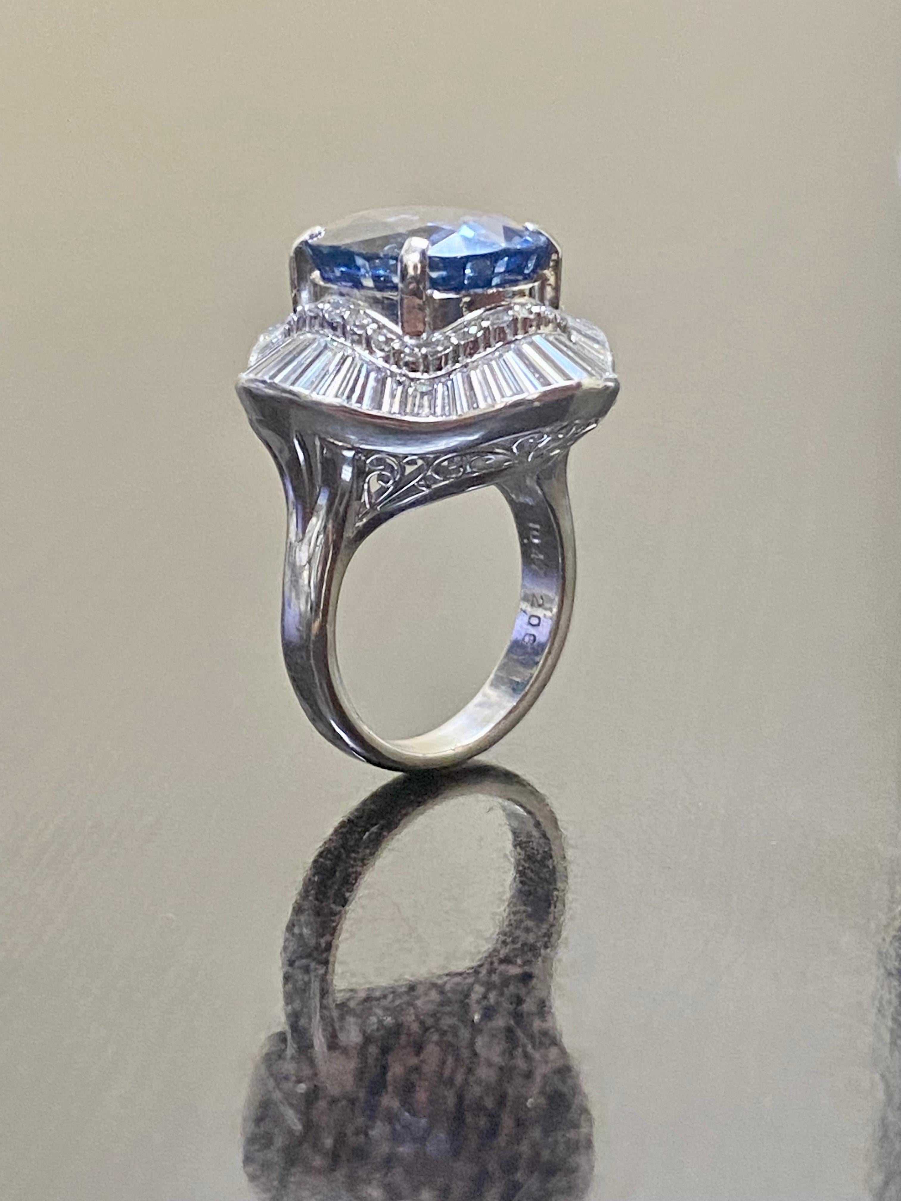 Art Deco Platinum GIA Certified Oval 10.47 Carat Blue Sapphire Ring In New Condition For Sale In Los Angeles, CA