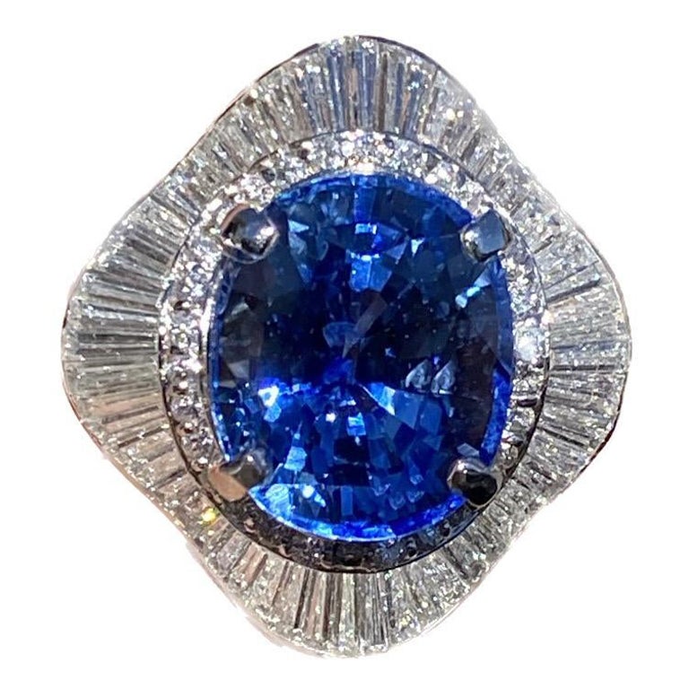 Anello Art Deco in platino certificato GIA con zaffiro blu ovale da 10,47 carati in vendita