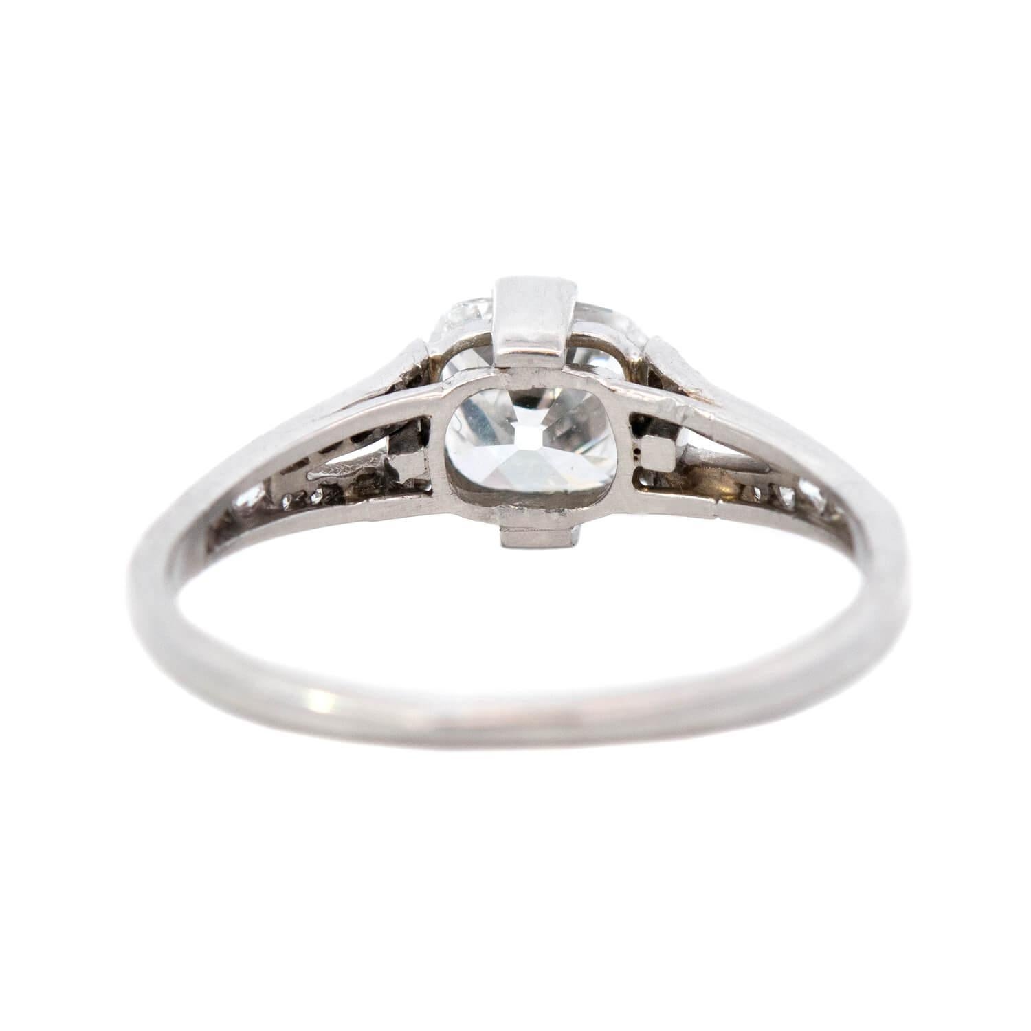 Anillo de compromiso de diamantes Art Déco en platino GIA 1,13 ct en Bueno estado para la venta en Narberth, PA