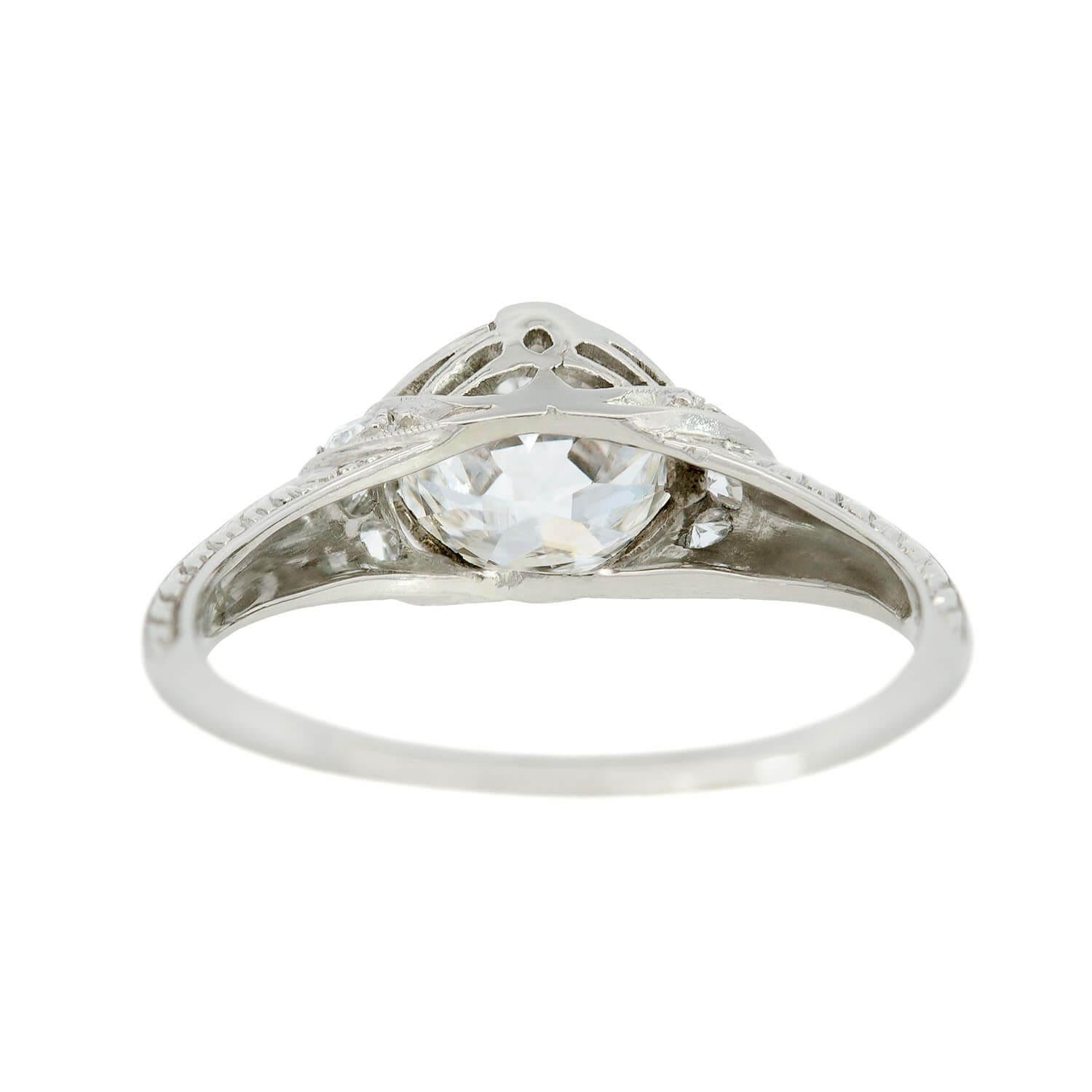 Taille vieille Europe Bague de fiançailles Art Déco en platine GIA avec diamant gravé 1,52ct en vente