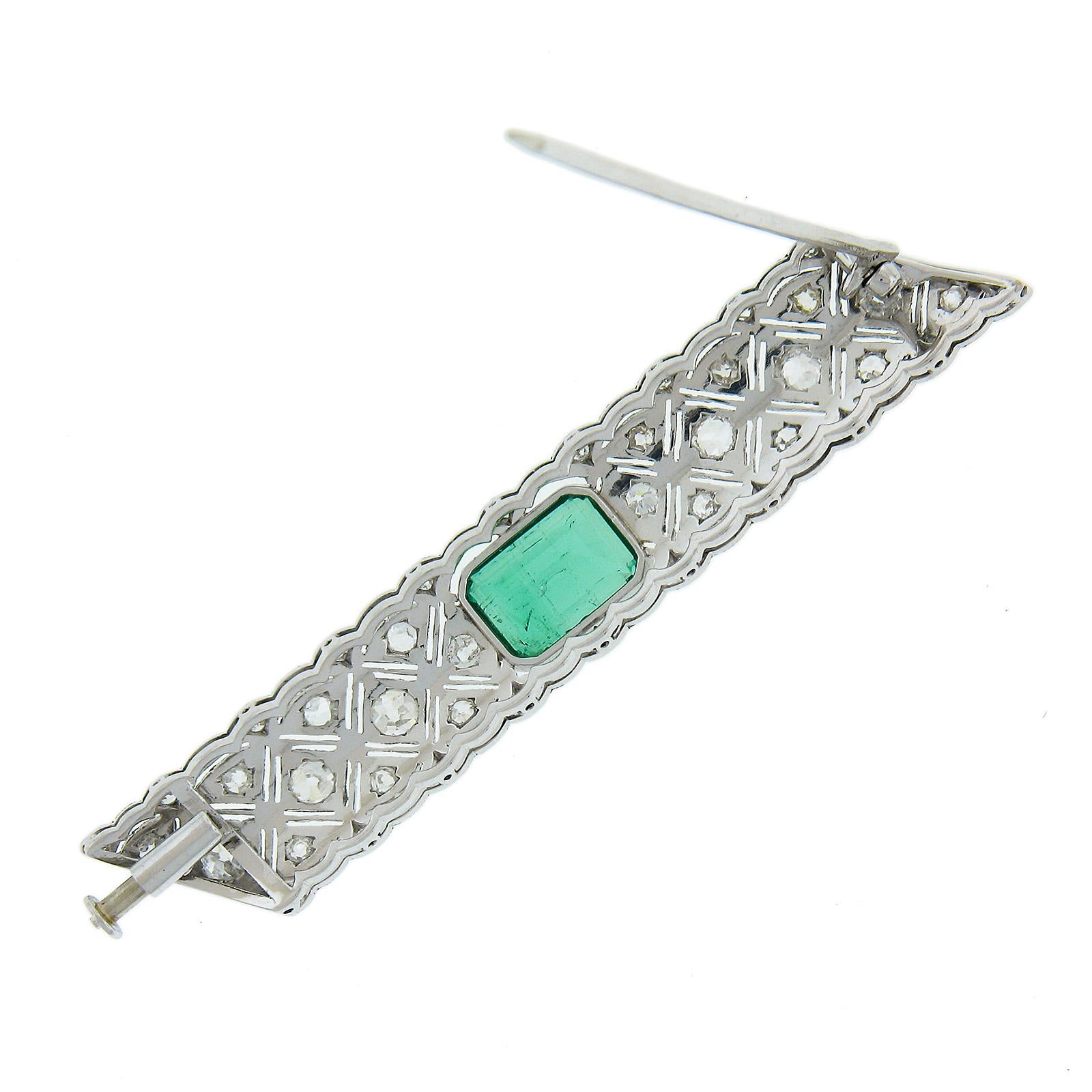 Art Deco Platinum & Gold 3.68ctw GIA Colombian Emerald Diamond Bar Pin Brooch In Excellent Condition For Sale In Montclair, NJ