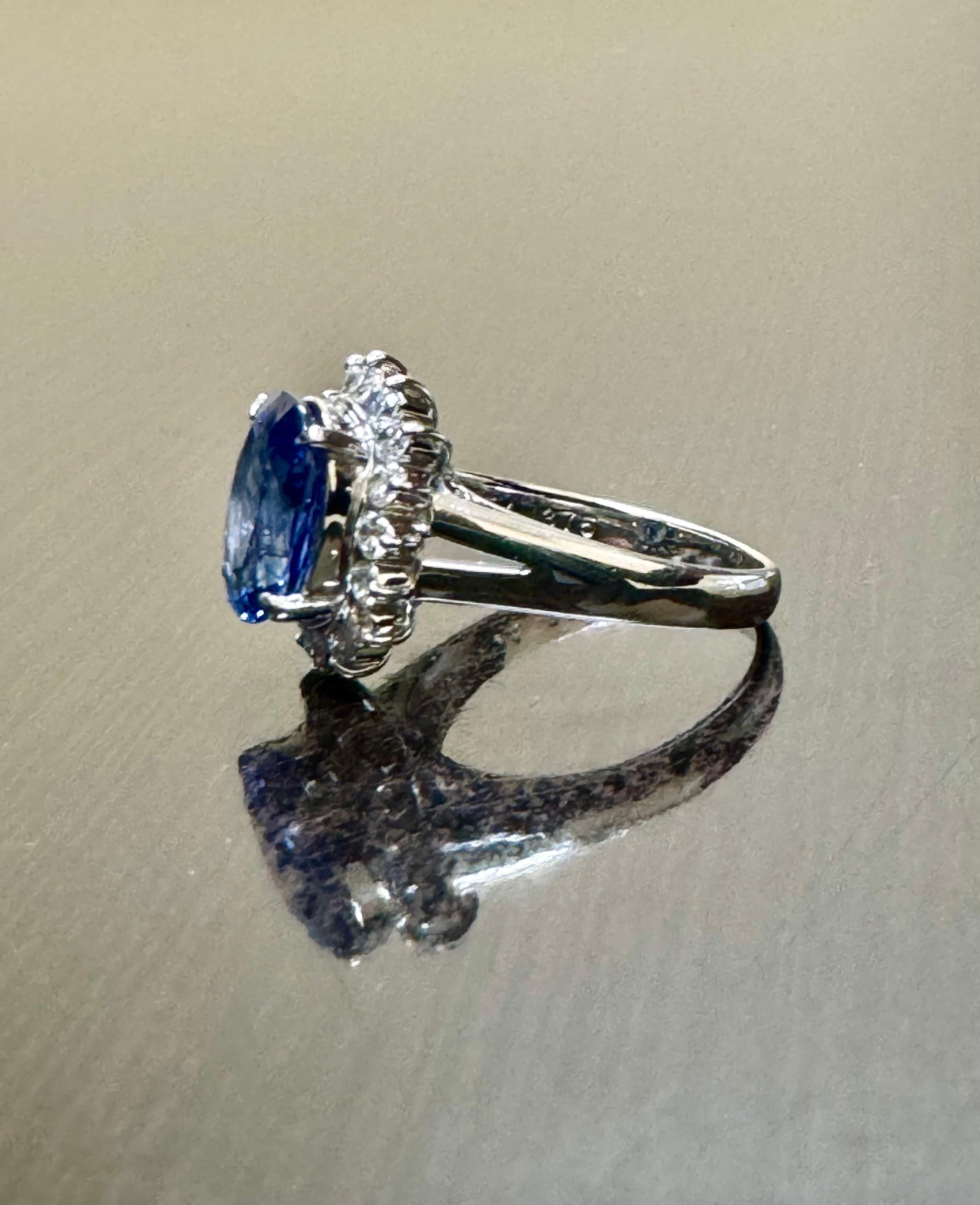 Art Deco Platinum Halo Diamond Oval 3.75 Carat Blue Sapphire Engagement Ring For Sale 2