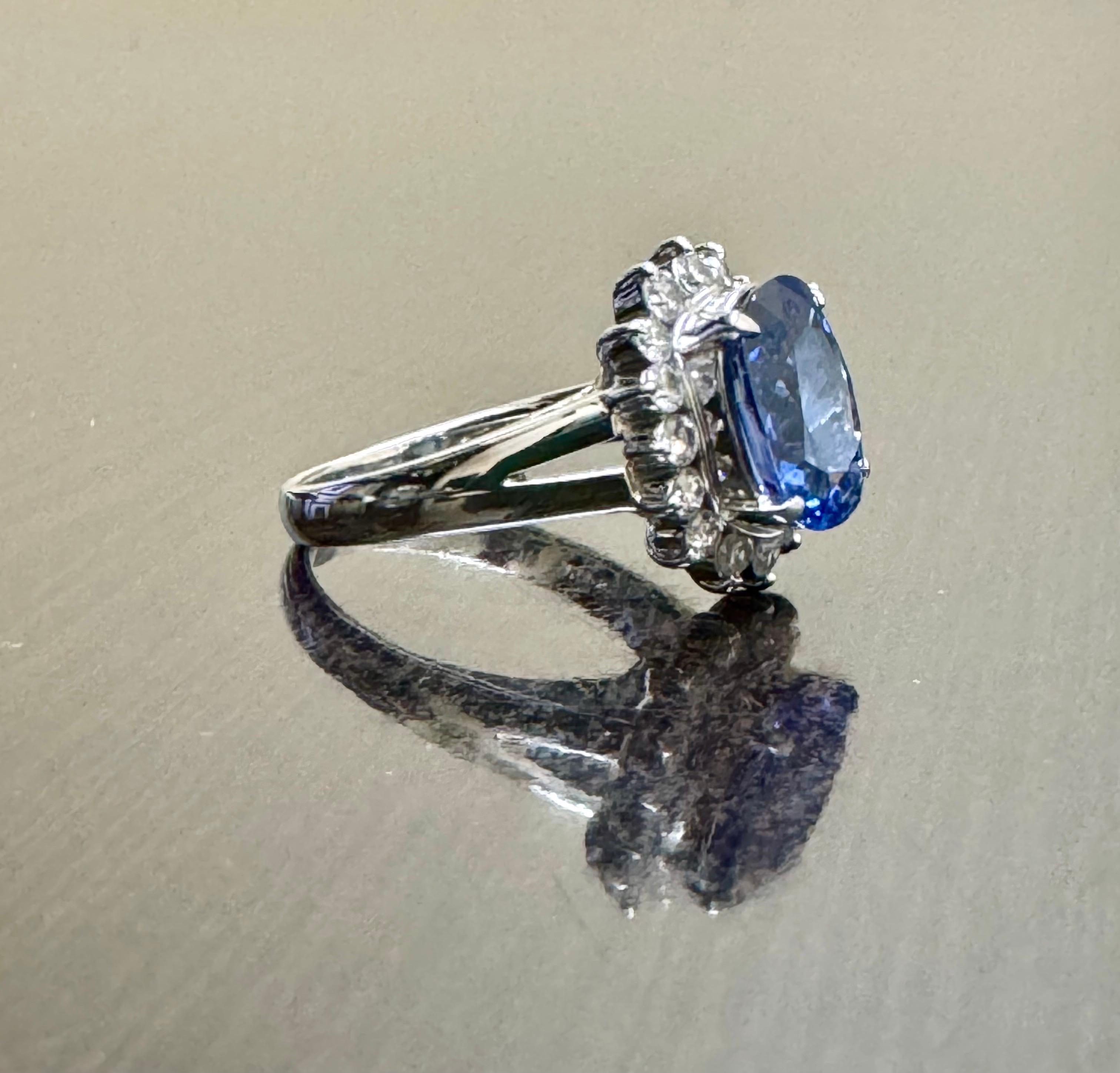 Art Deco Platinum Halo Diamond Oval 3.75 Carat Blue Sapphire Engagement Ring For Sale 3