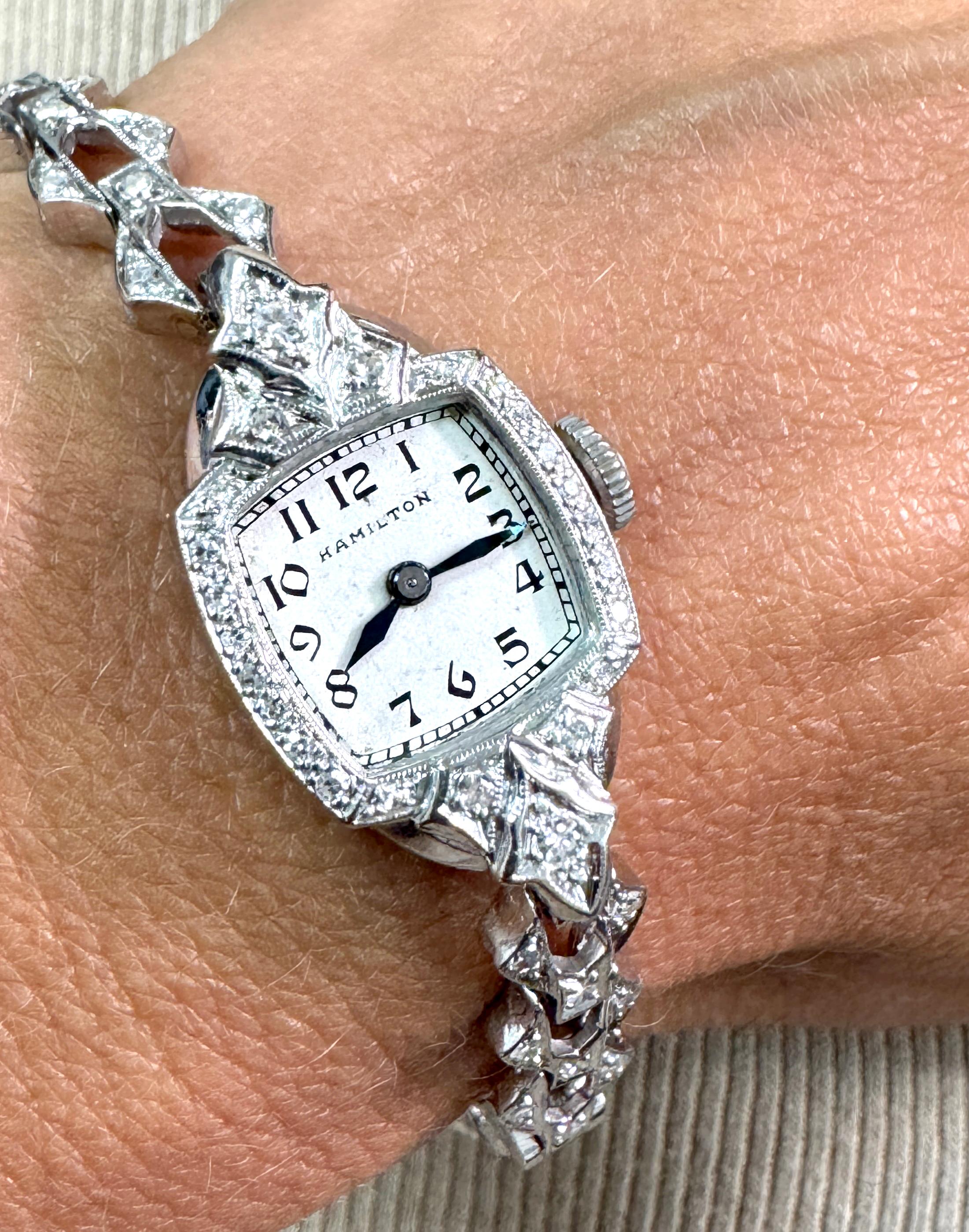 Taille simple Art Deco Platinum Hamilton Ladies Wrist Watch 1ct Mined Diamond Original 1937 en vente