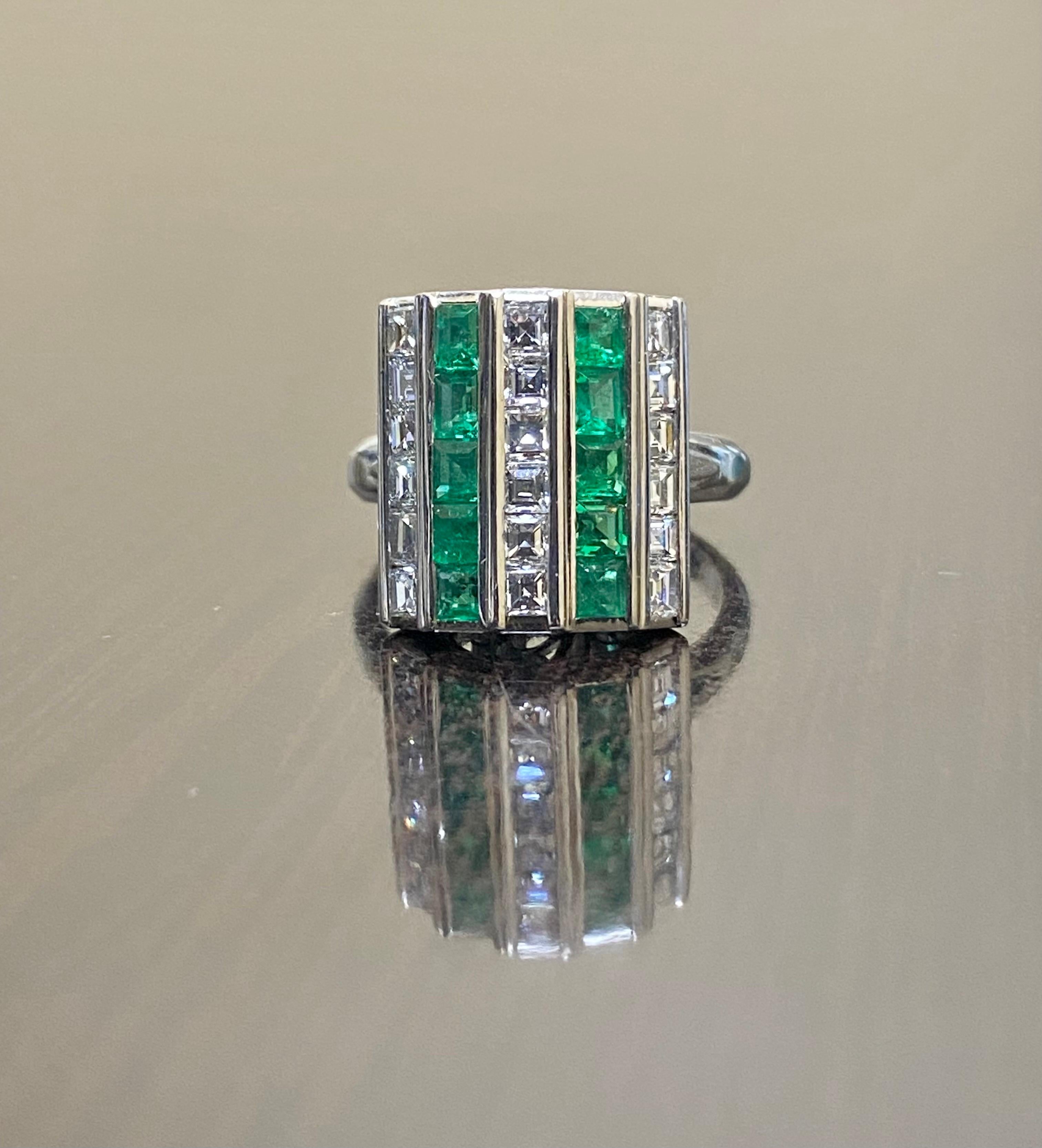 Art Deco Platinum Handmade Diamond Colombian Emerald Cocktail Ring For Sale 6
