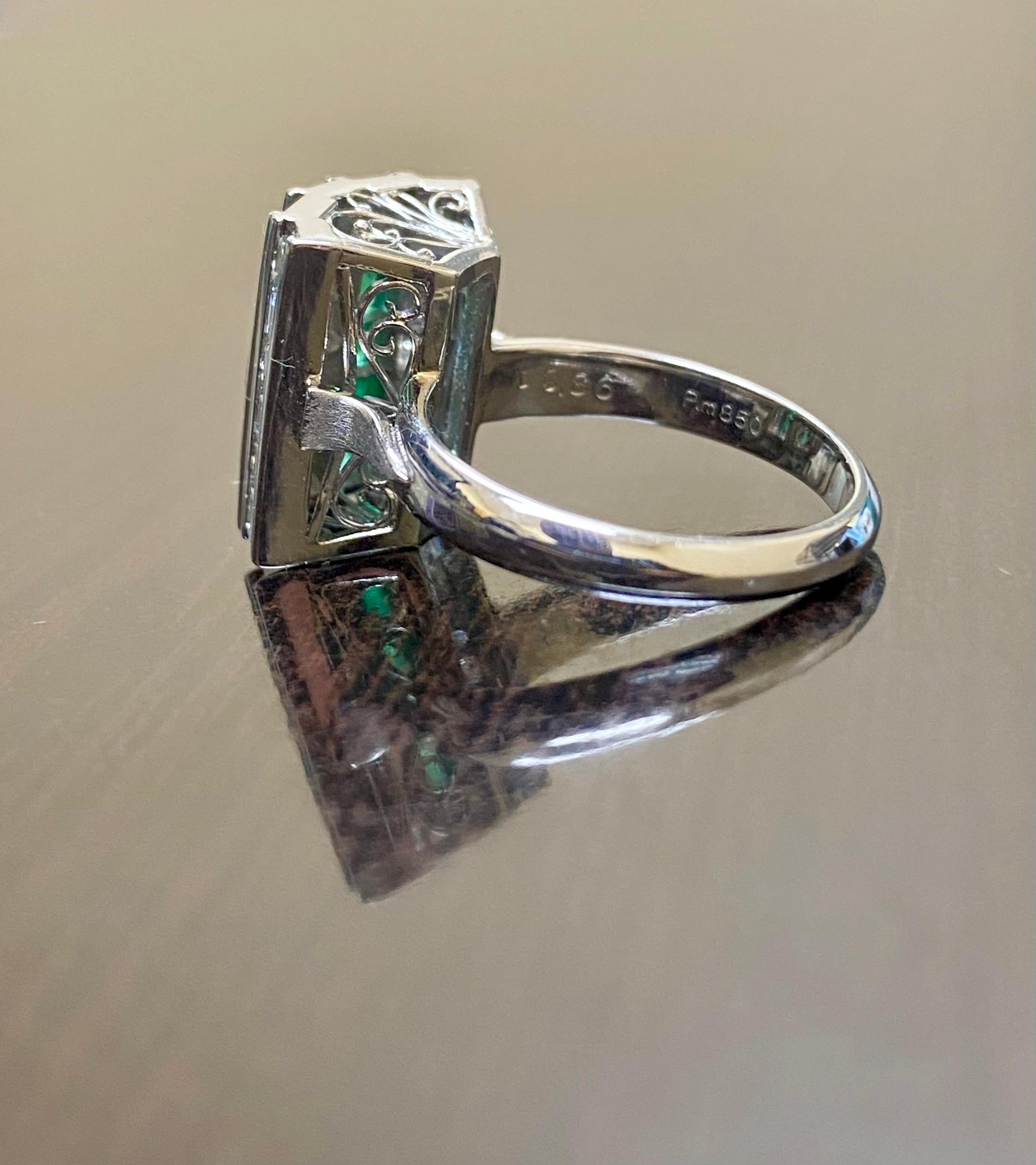 Art Deco Platinum Handmade Diamond Colombian Emerald Cocktail Ring For Sale 2