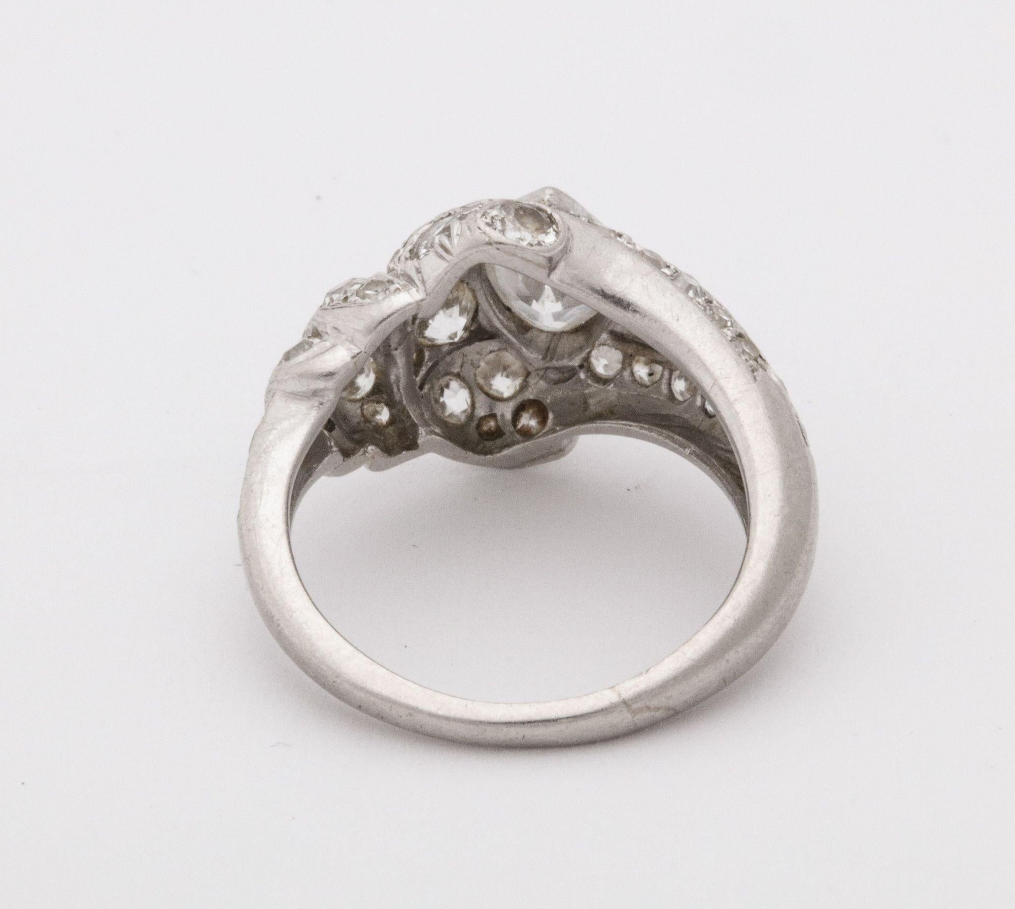 Platin-Cocktailring mit Marquise-Diamant im Art déco-Stil Damen