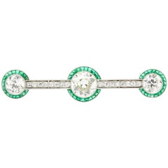 Art Deco Platinum Old European Cut Diamond Emerald Halo Bar Pin