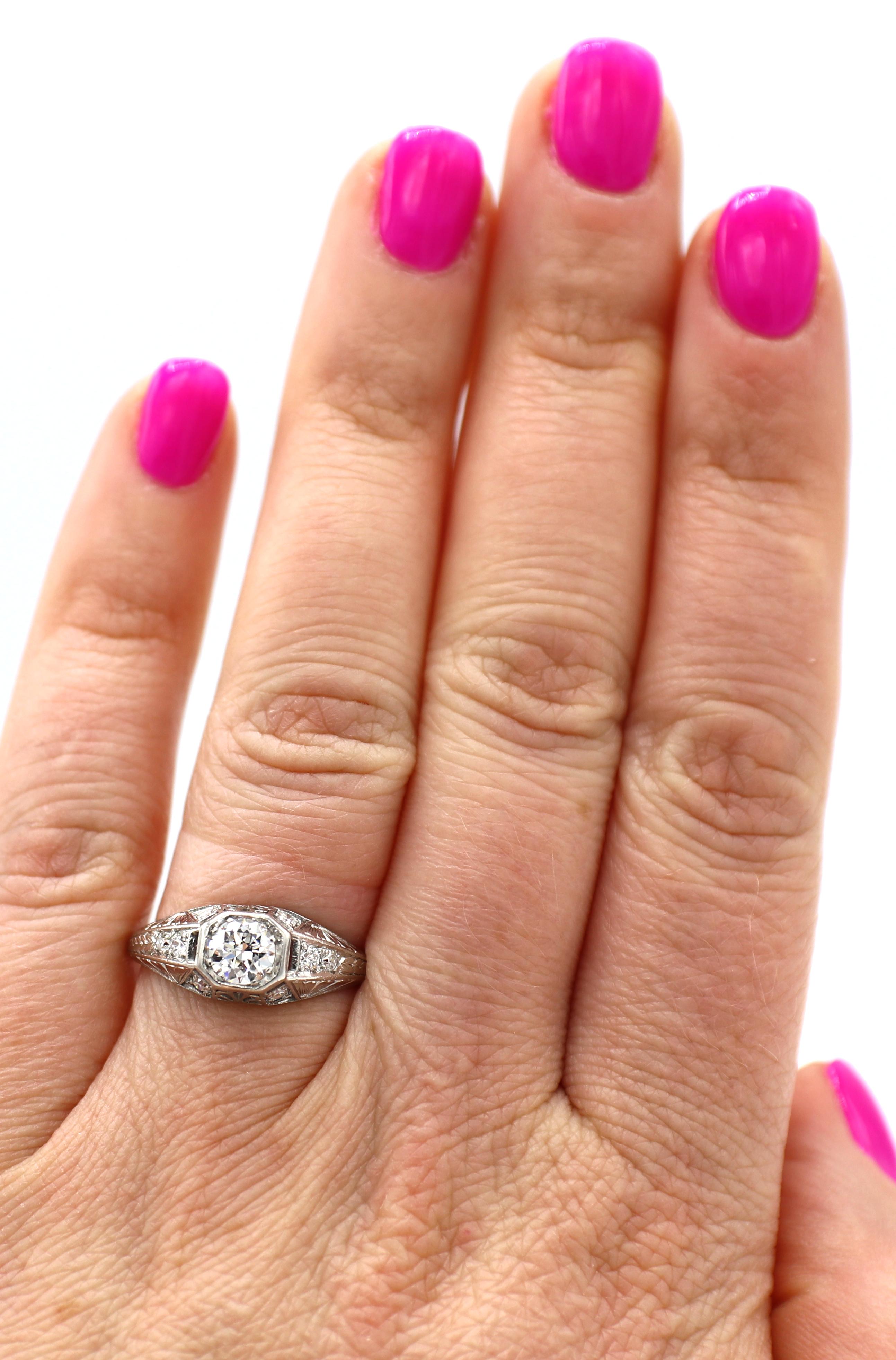 Women's Art Deco Platinum Old European Cut Natural Diamond Engagement Ring