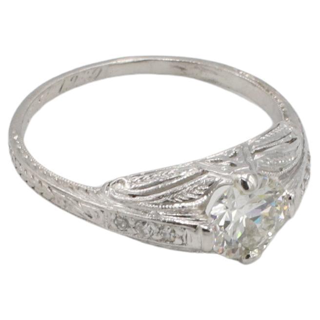 Taille vieille Europe Bague de fiançailles Art déco en platine à taille européenne pour diamant naturel filigrané en vente