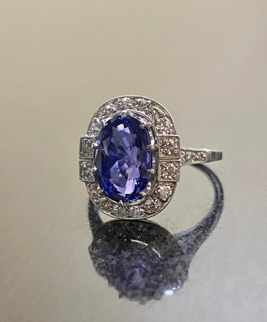 Platinum Diamond GIA Certified 3.88 Carat Color Change Sapphire Engagement Ring For Sale 3