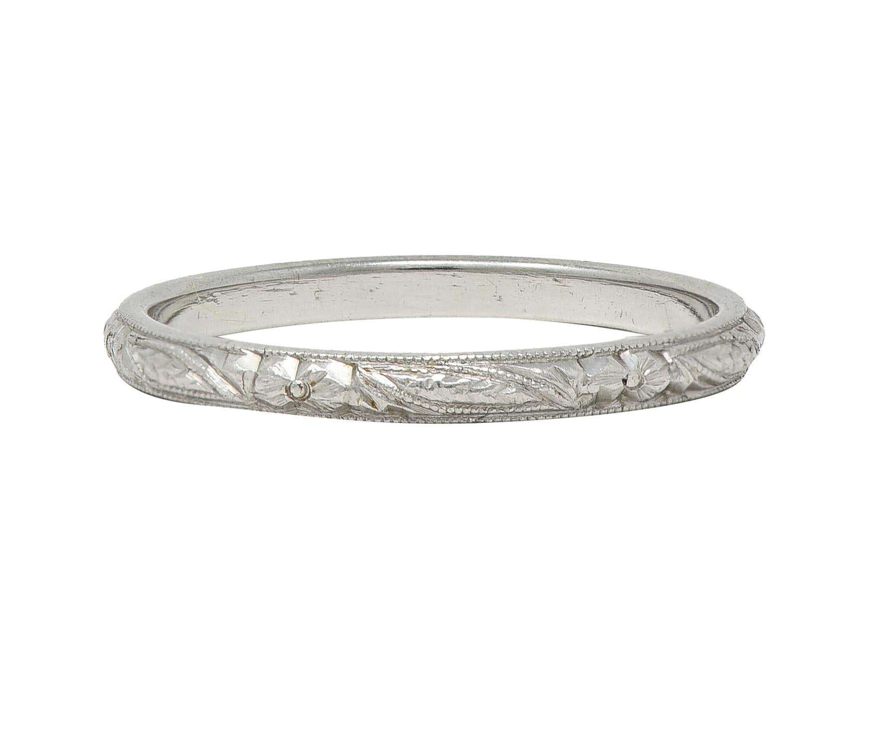 Art Deco Platinum Orange Blossom Vintage Stacking Wedding Band Ring In Excellent Condition In Philadelphia, PA