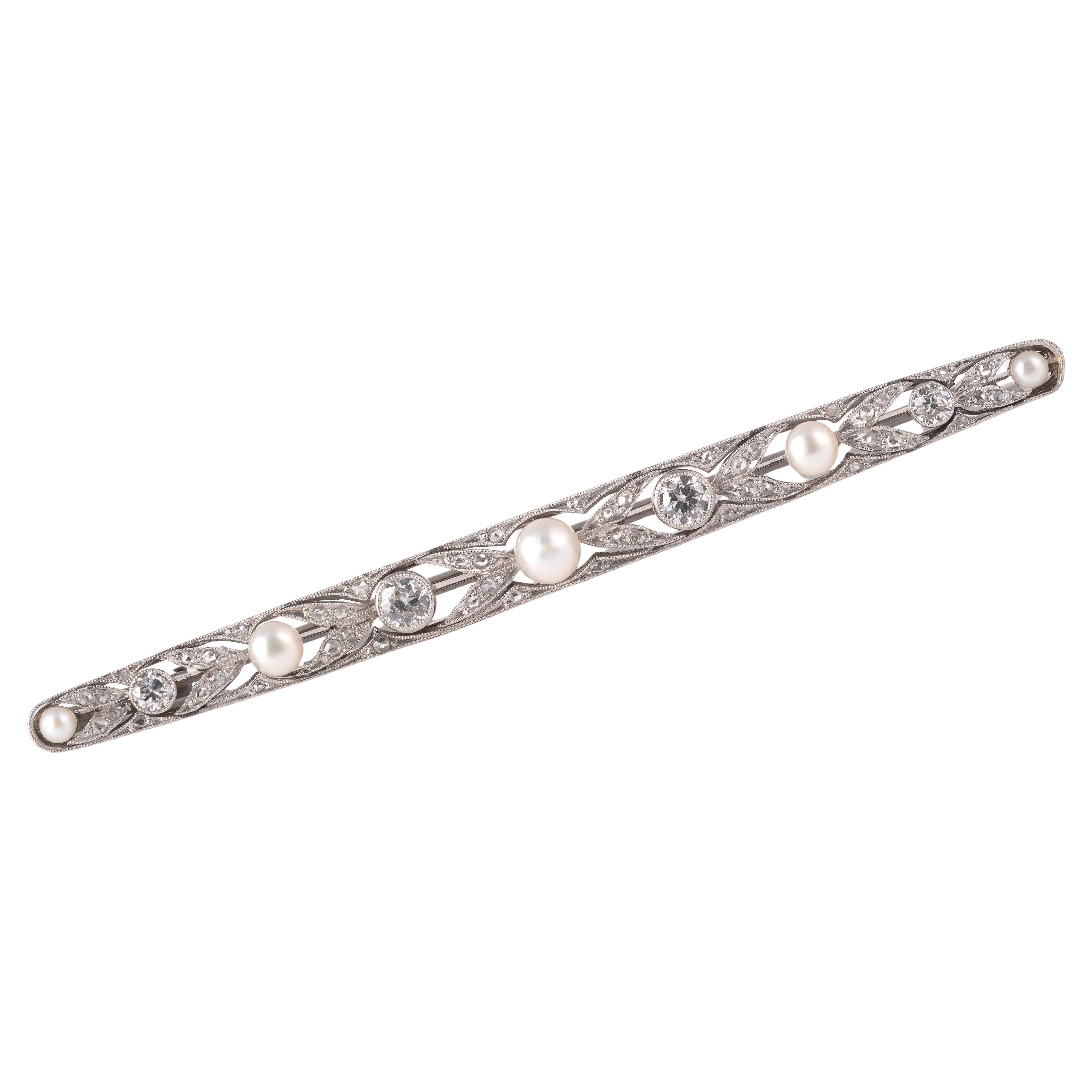 Art Decó Broche de barra de perlas de platino y diamantes talla antigua