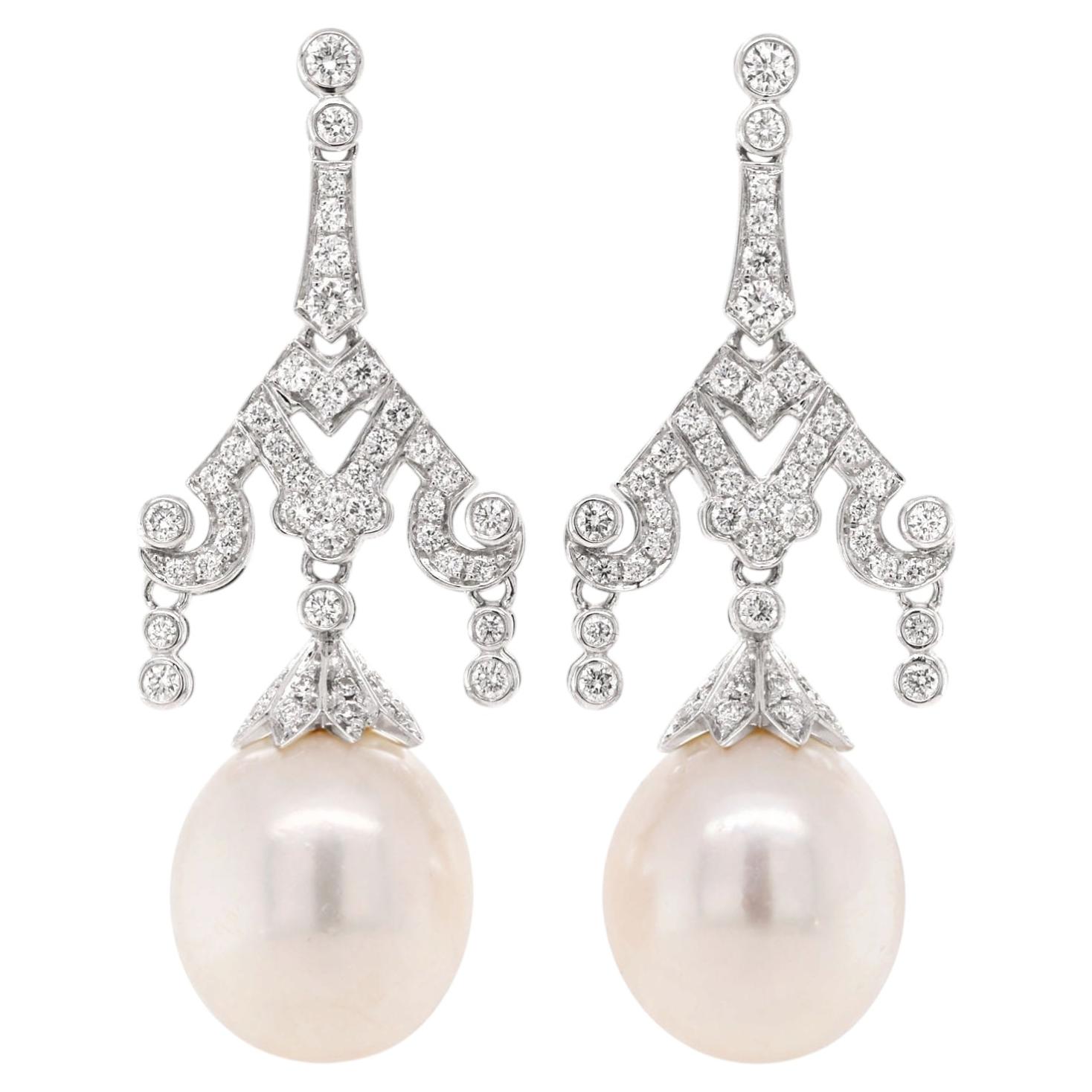 Orecchini pendenti in platino con diamanti e perle in stile Art Déco - Fei Liu in vendita