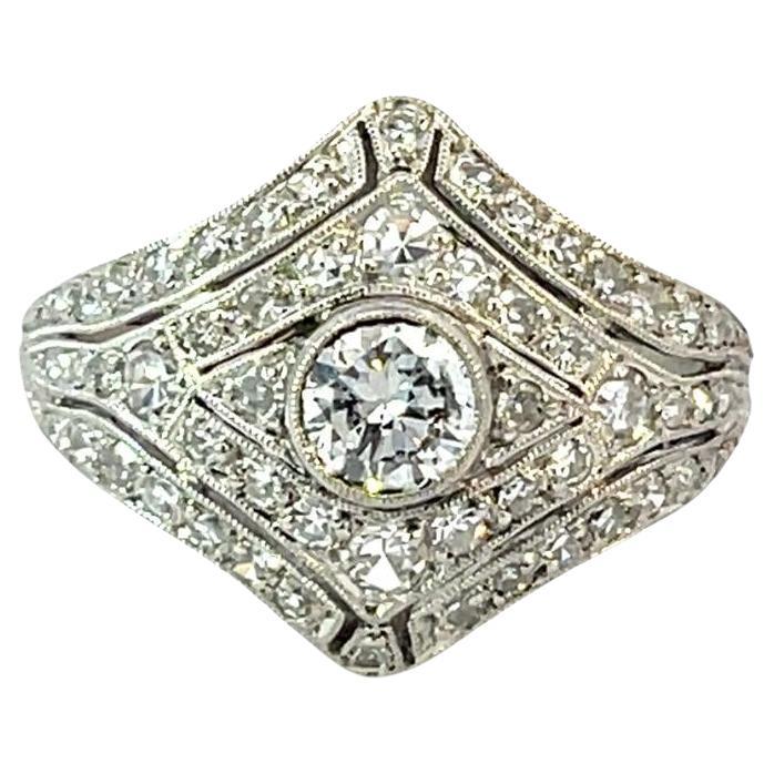 Anello Art Deco in platino con diamante centrale da 0,38 carati e accenti di diamante