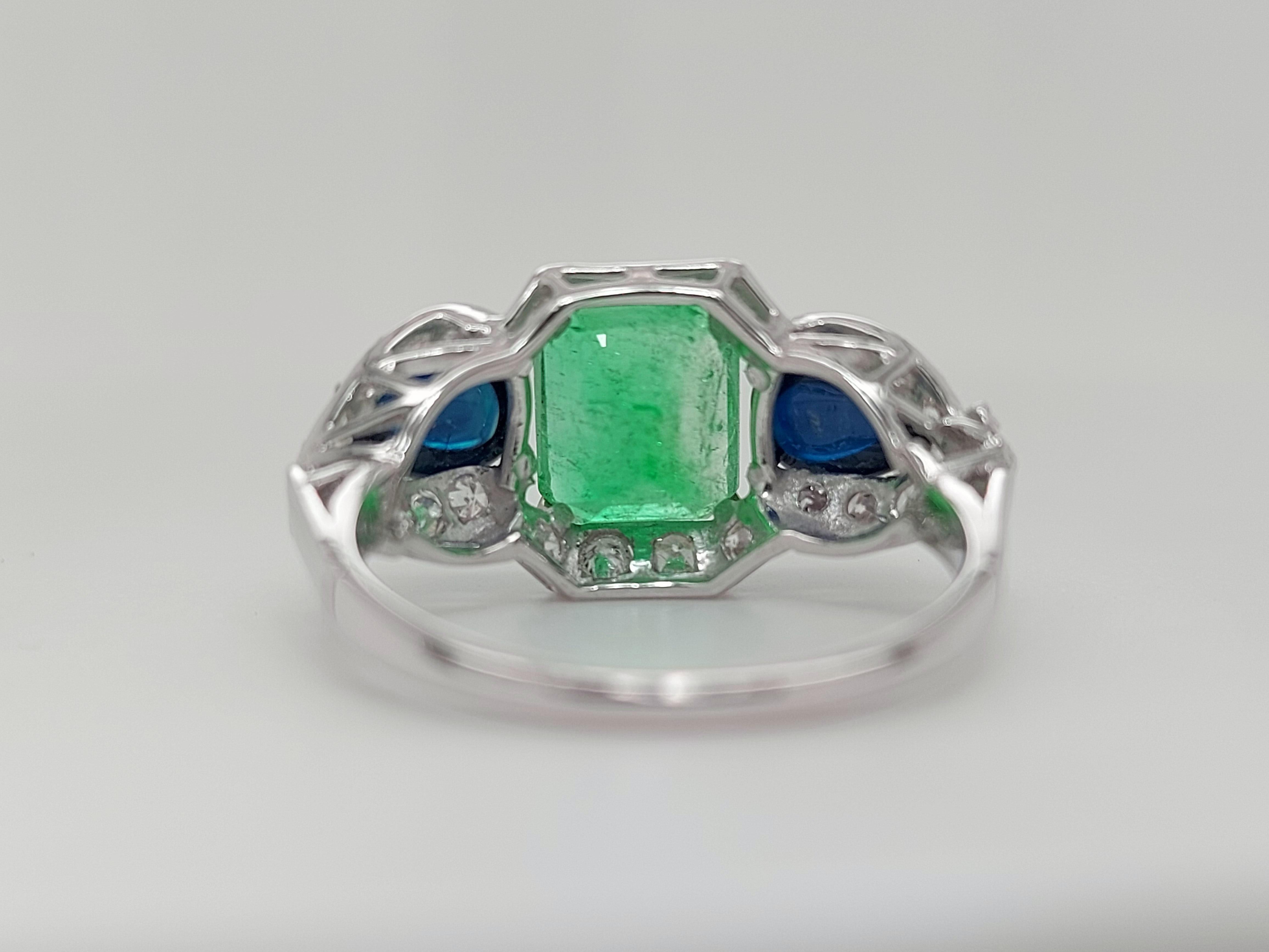 Art Deco Platinum Ring with 2.60ct Colombian Emerald, 2.5ct Sapphire, Diamonds For Sale 1