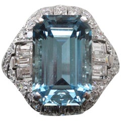 Art Deco Platinum Ring with Aquamarine and Diamonds