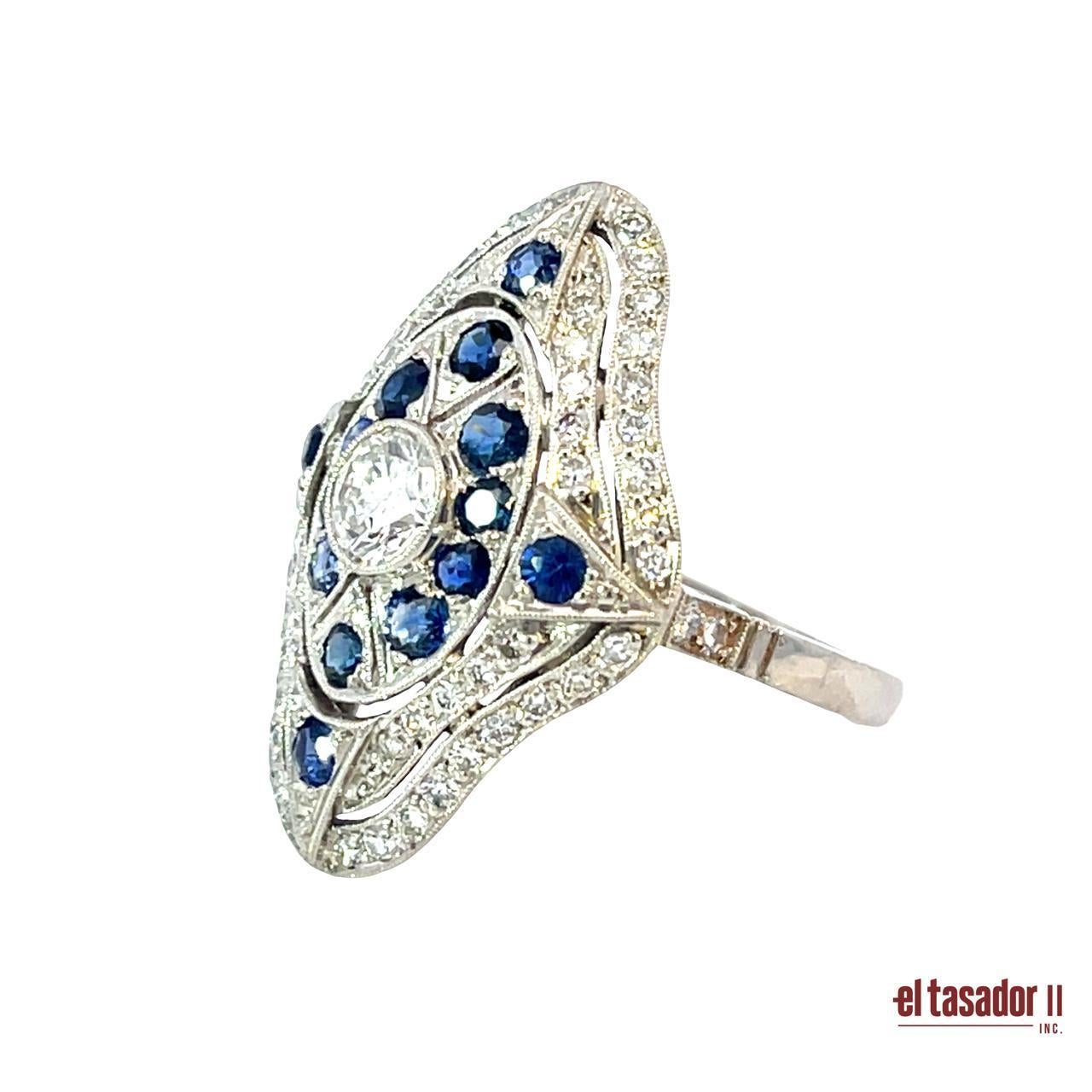 Bague Art déco en platine avec diamants et saphirs Pour femmes en vente