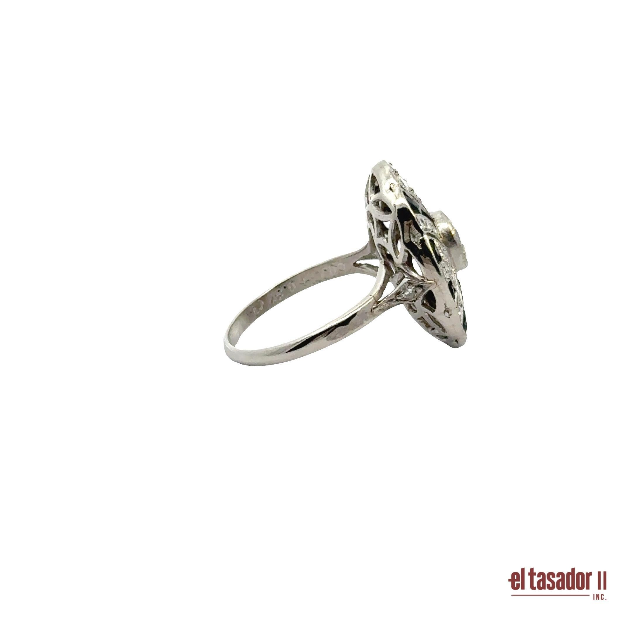 Brilliant Cut Art Deco Platinum Ring with Diamonds and Onyx For Sale