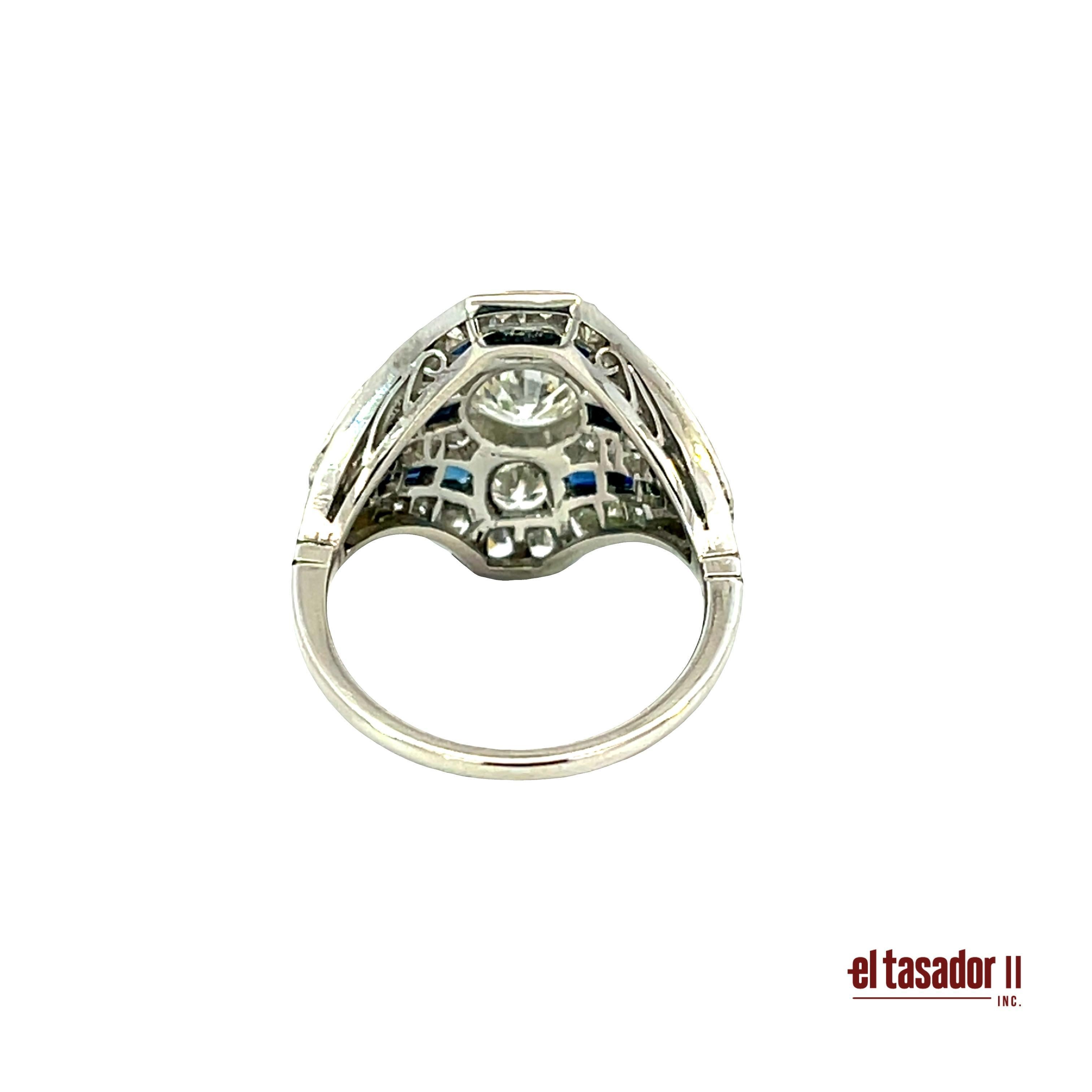 Anello Art Deco in platino con diamanti e zaffiri - 7,9 g In condizioni Nuovo in vendita a Aventura, FL