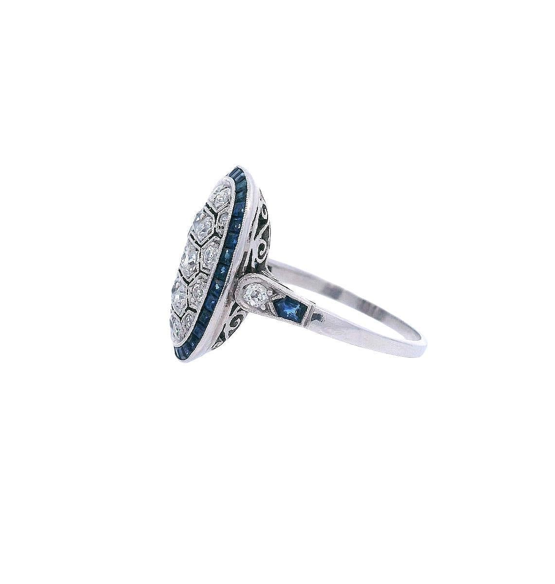 Art Deco Platinring mit Diamanten und Saphiren im Zustand „Gut“ im Angebot in Aventura, FL