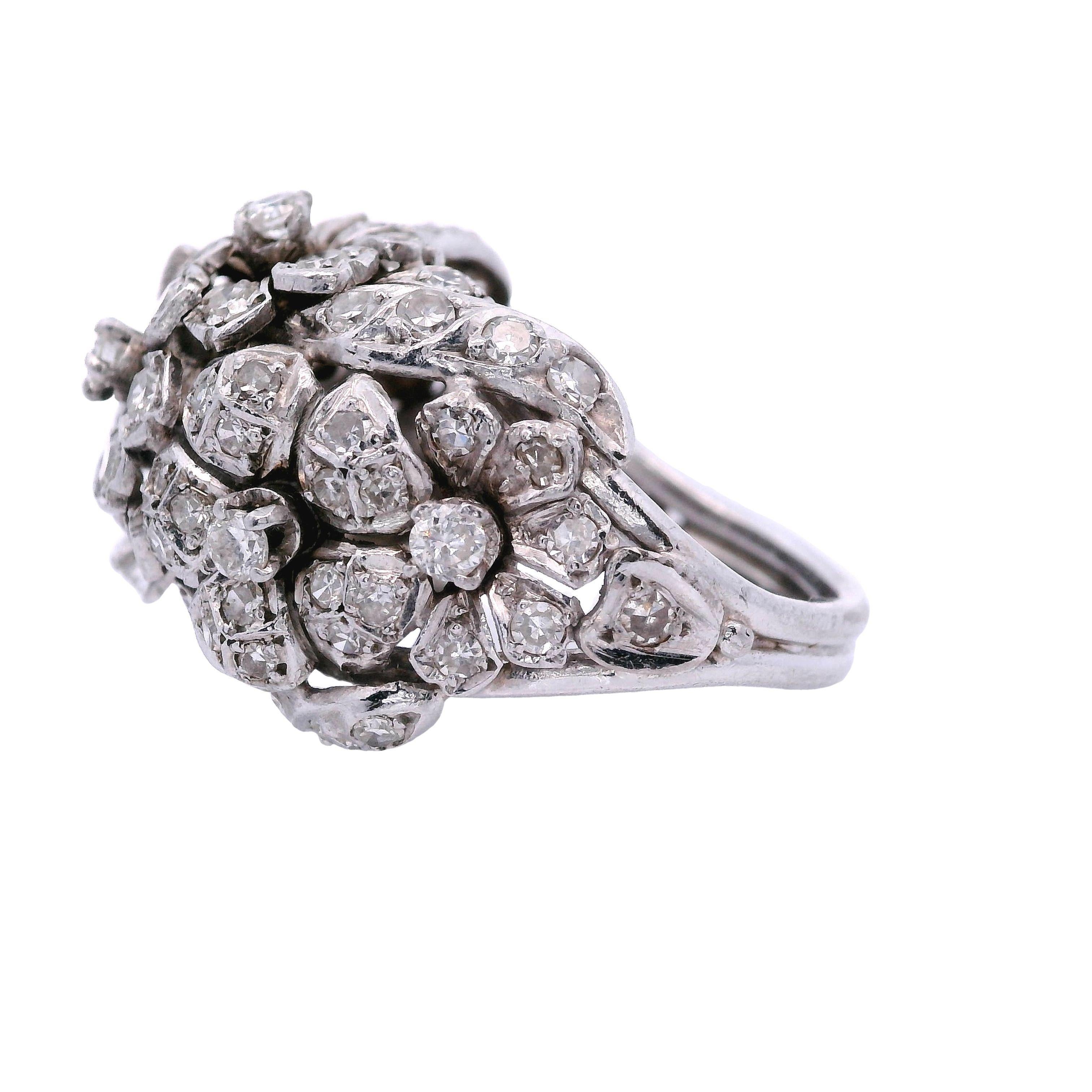 Round Cut 1930 Art Deco Platinum flower Ring with Diamonds For Sale