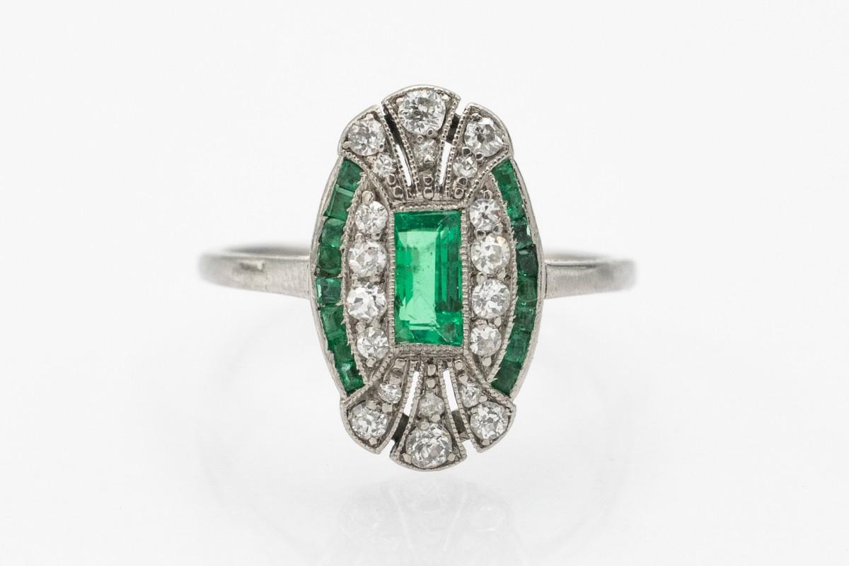 Art Deco platinum ring with emeralds and diamonds, circa 1930s.