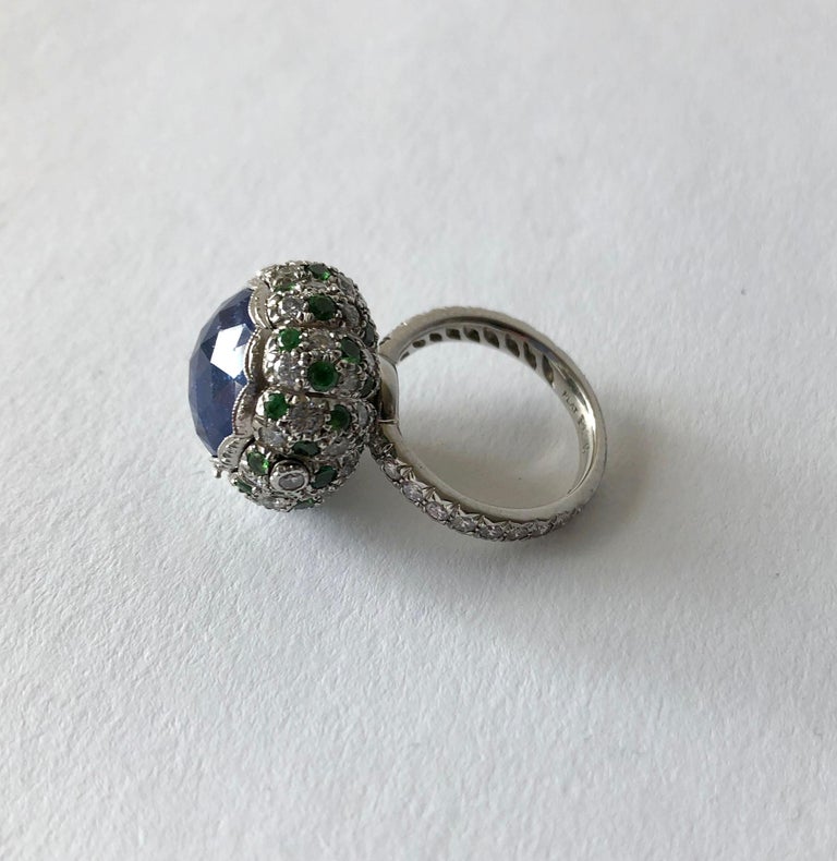 Art Deco Platinum Rose Cut Blue Sapphire Emerald Diamond Pill Box Poison Ring In Good Condition For Sale In Los Angeles, CA