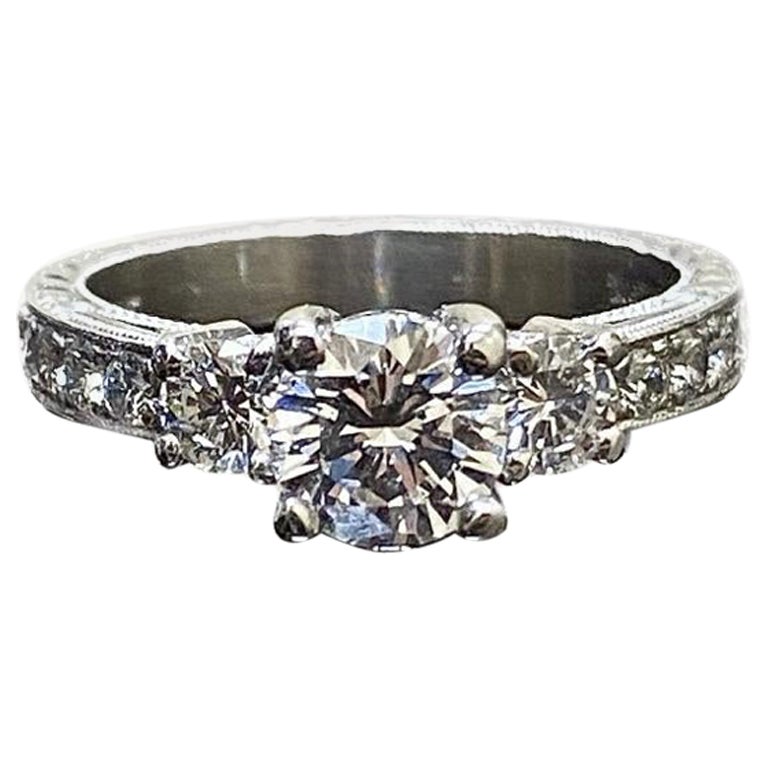 Bague de fiançailles Art déco en platine avec trois diamants de 0,73 carat de couleur D