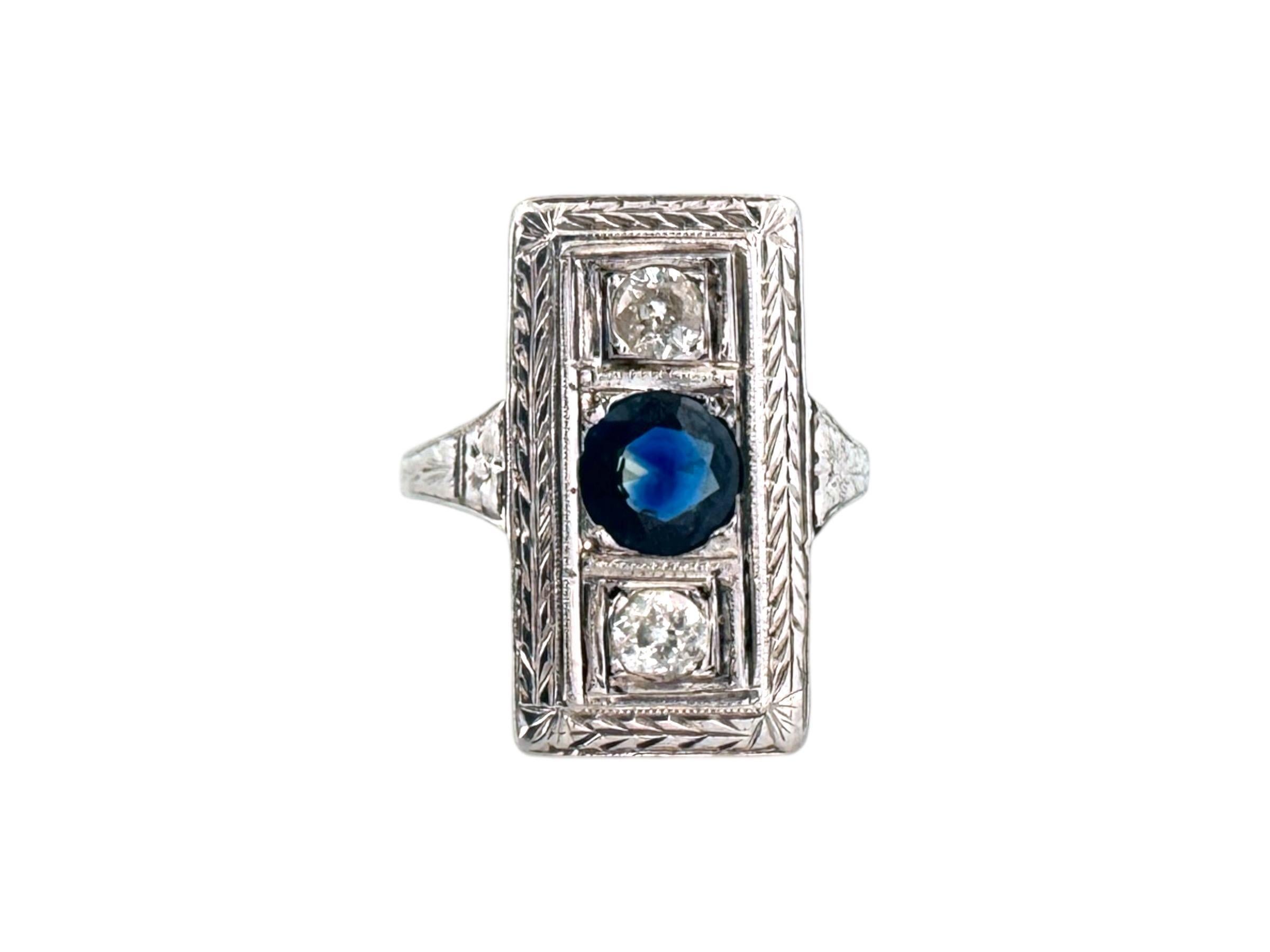 Art Deco Platinum Sapphire & Diamond Cocktail Ring In Good Condition For Sale In Montgomery, AL