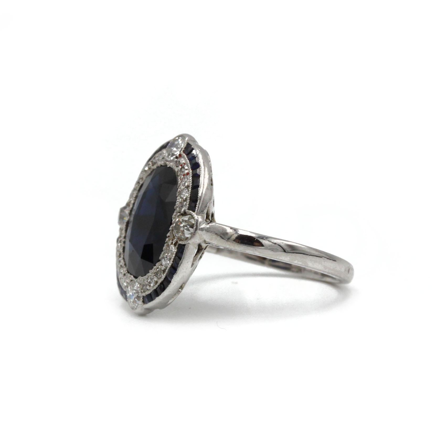 Art déco Bague Art-Déco en platine avec saphir et diamant - environ 3,5 ct en vente