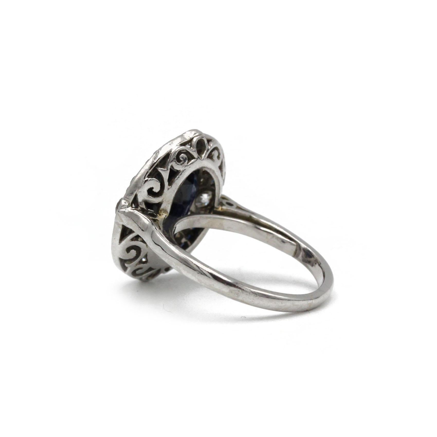 Bague Art-Déco en platine avec saphir et diamant - environ 3,5 ct Bon état - En vente à MONTMORENCY, FR