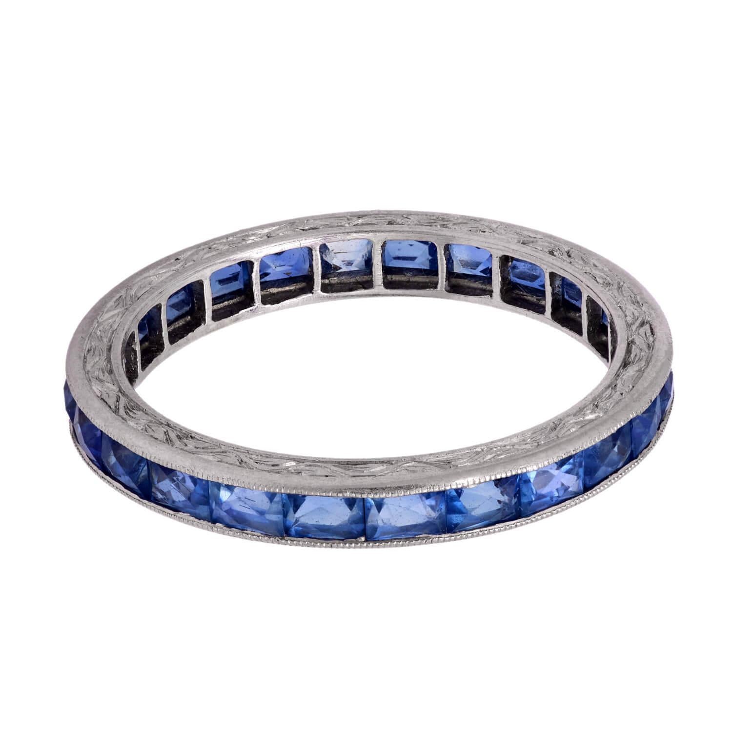 Anillo de Platino Art Decó con Zafiro de Eternidad en Bueno estado para la venta en Narberth, PA
