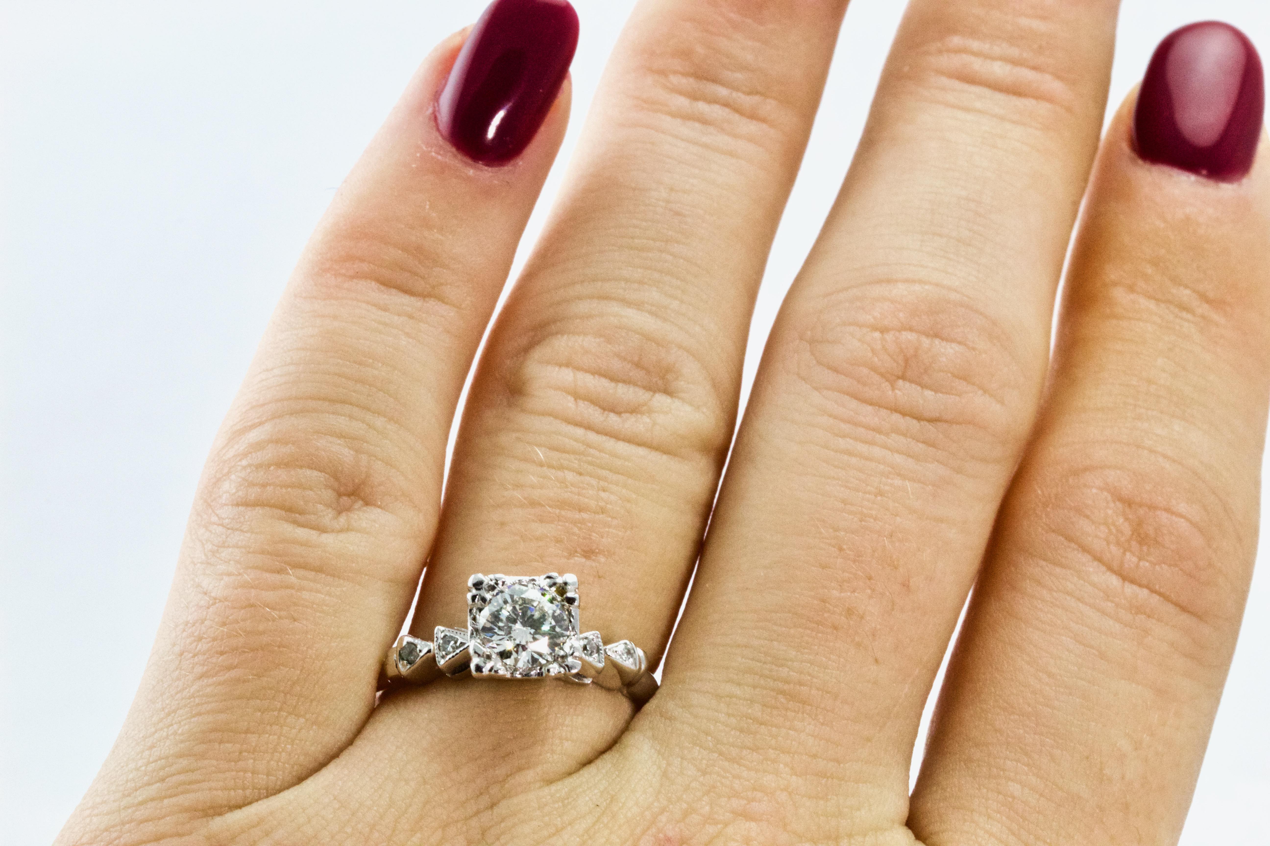 Women's Art Deco Platinum Solitaire Diamond Engagement Ring