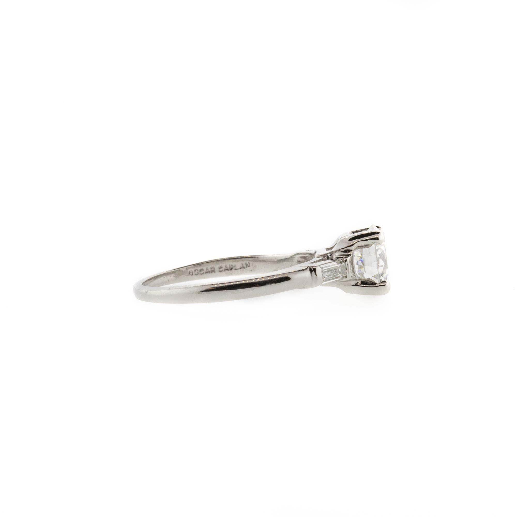 Bague Art déco à trois pierres, diamants ronds brillants et baguettes Bon état - En vente à Seattle, WA