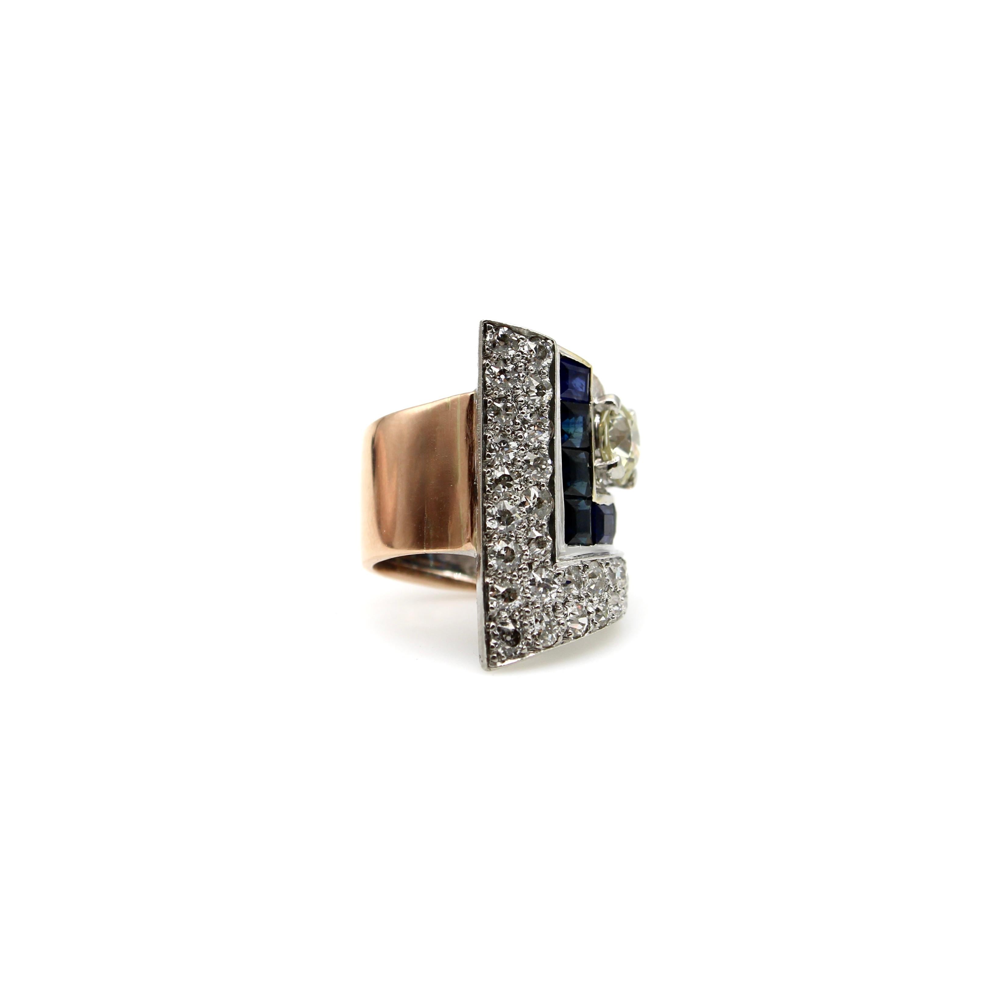 Art Deco Platinum Topped Diamond and Sapphire Ring with 14K Gold Shank In Good Condition For Sale In Venice, CA