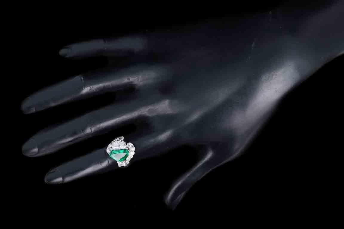 Art Deco Platinum Triangular Cut Colombian Emerald & Half Moon Cut Diamond Ring 2